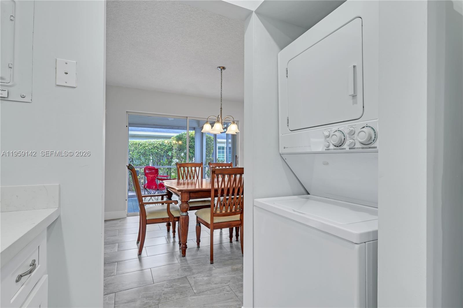 LIMETREE CONDO - Residential