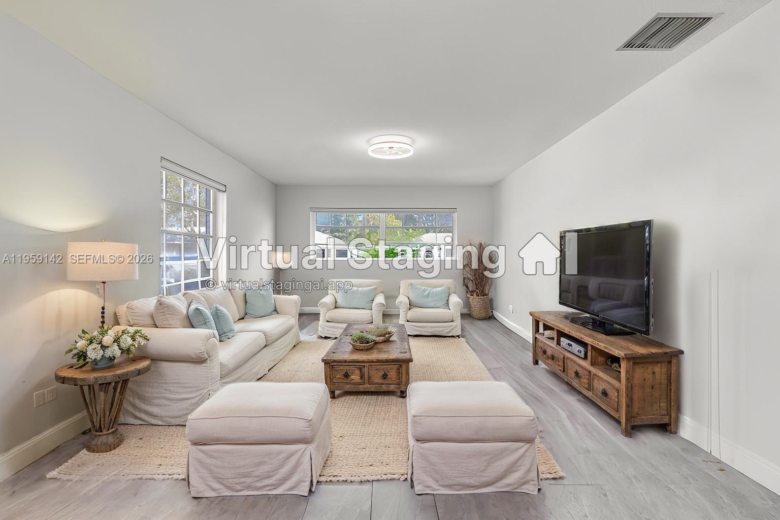 LIMETREE CONDO - Residential