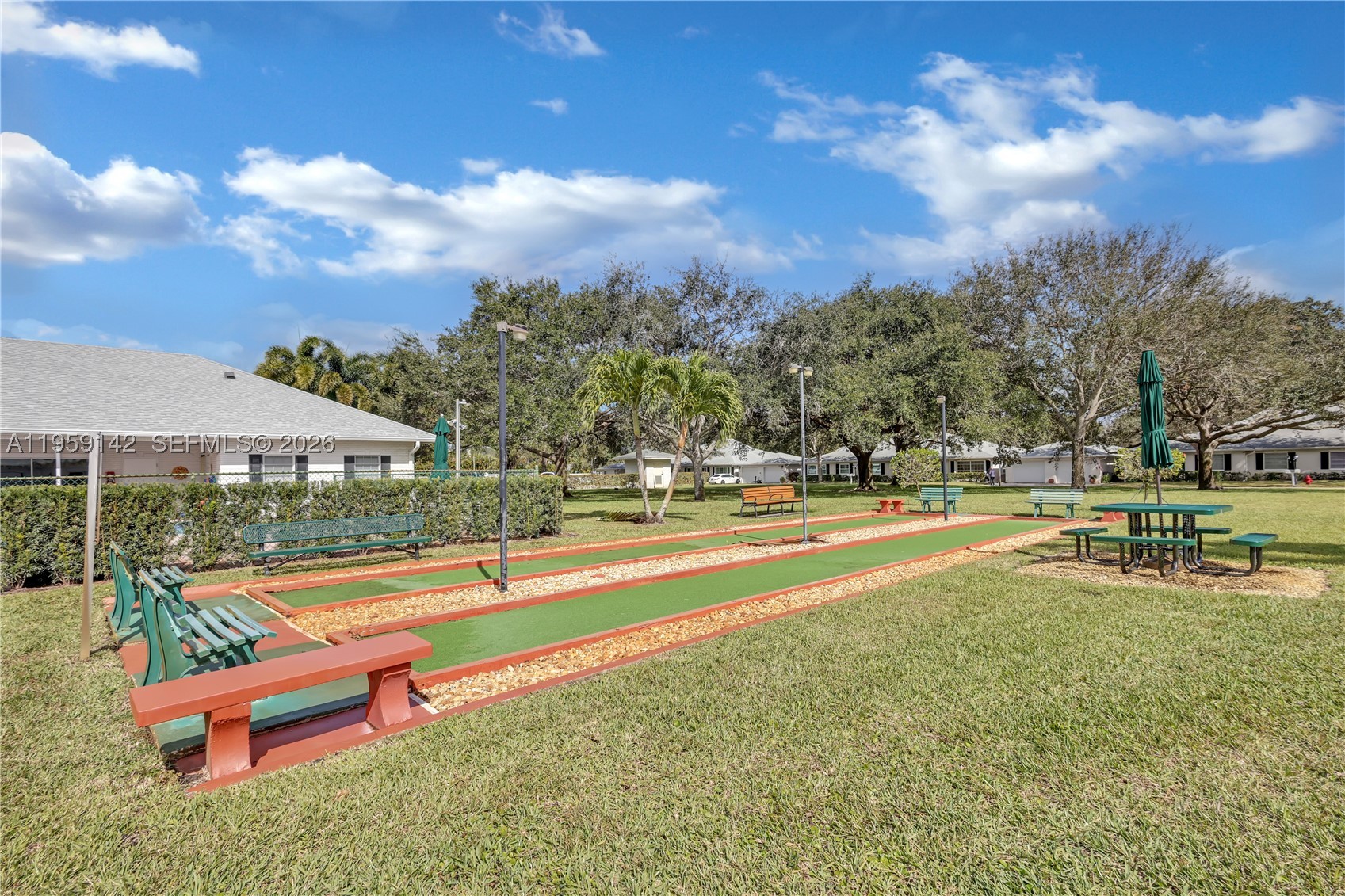 LIMETREE CONDO - Residential
