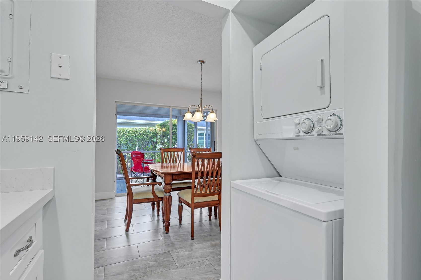 LIMETREE CONDO - Residential