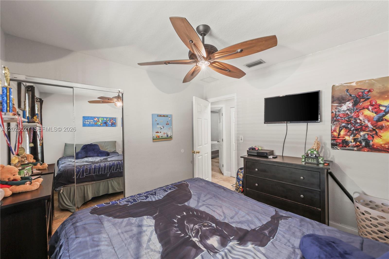 BROADVIEW COUNTRY CLUB - Residential