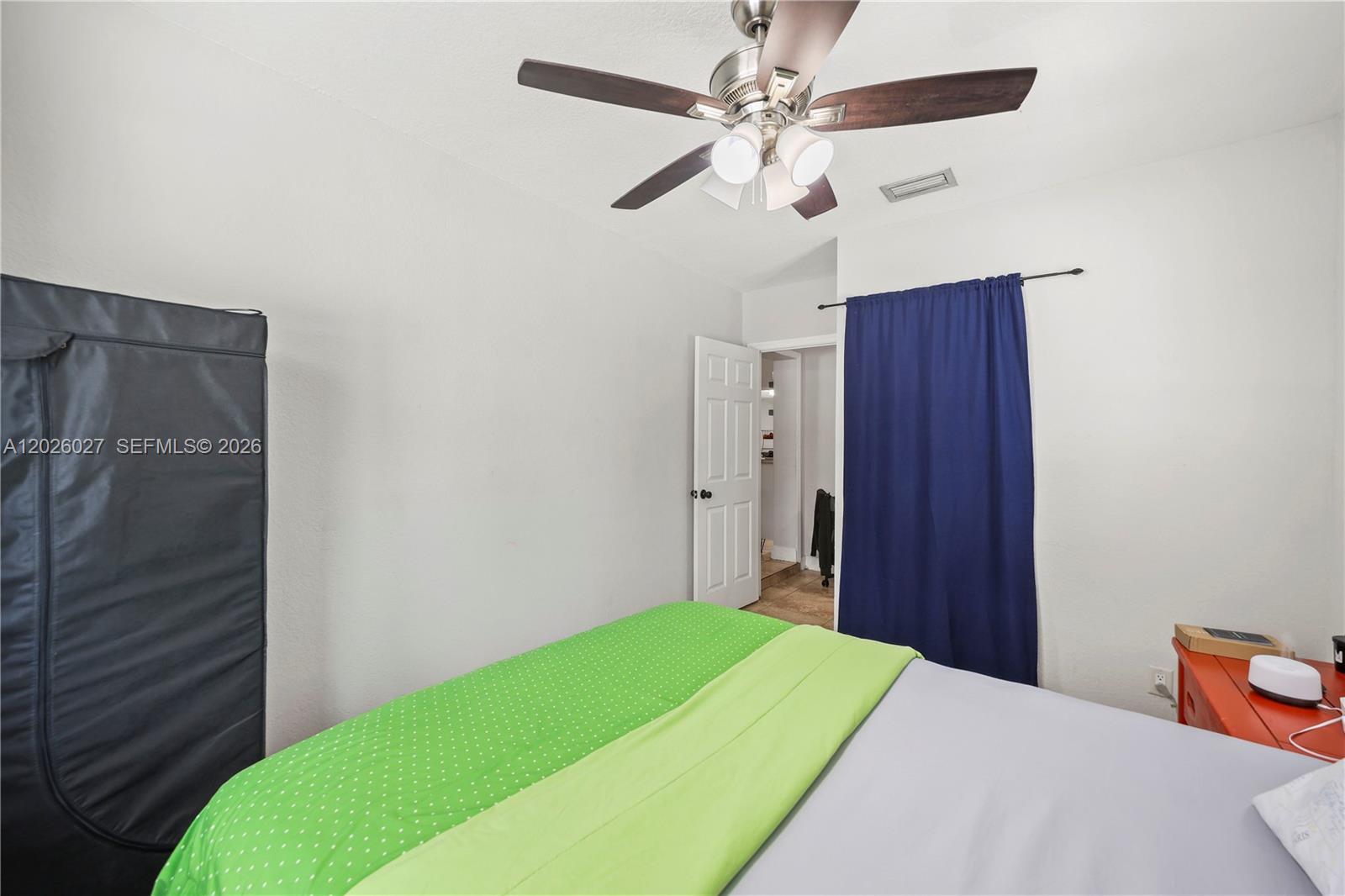 BROADVIEW COUNTRY CLUB - Residential