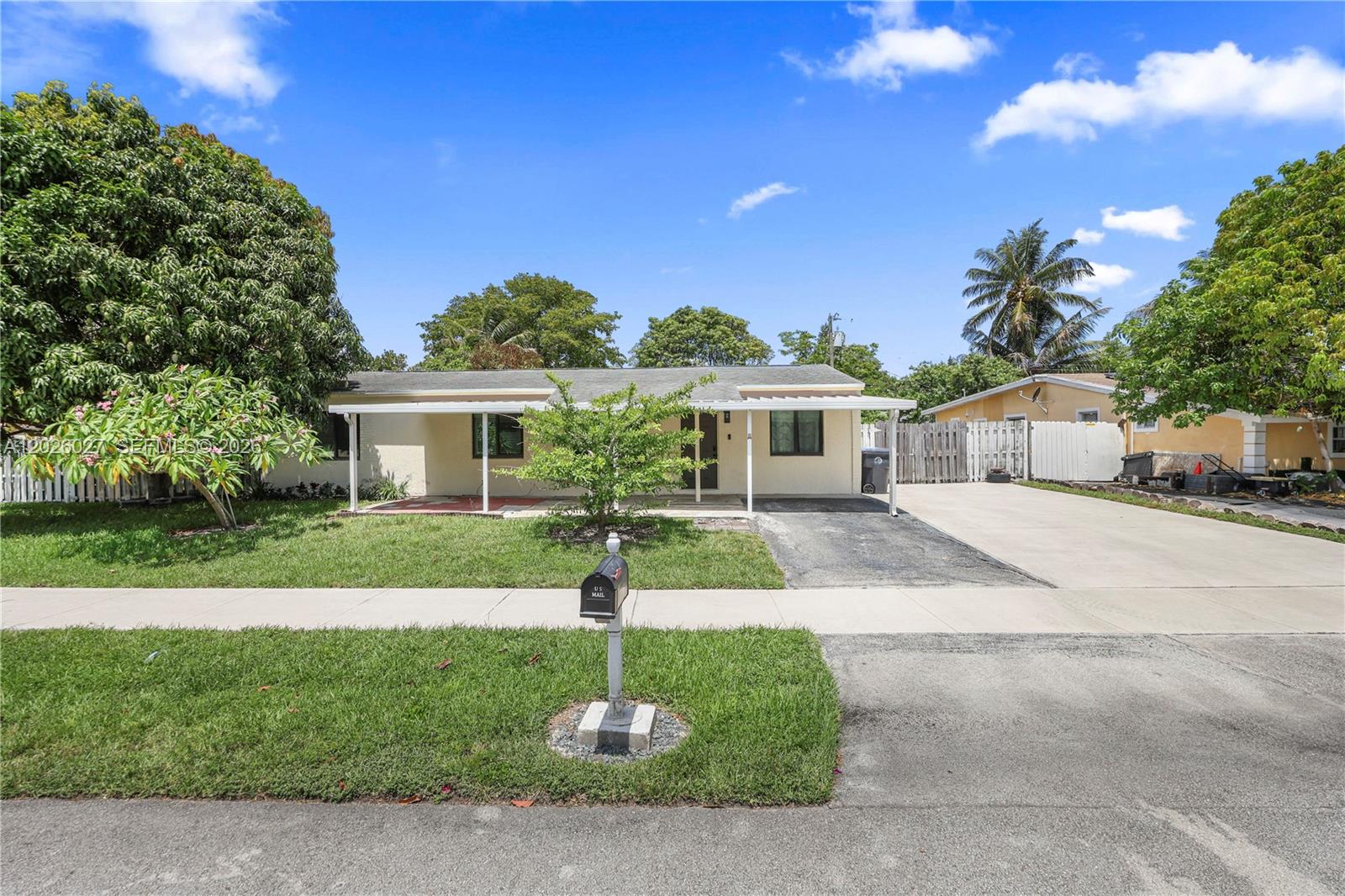 BROADVIEW COUNTRY CLUB - Residential