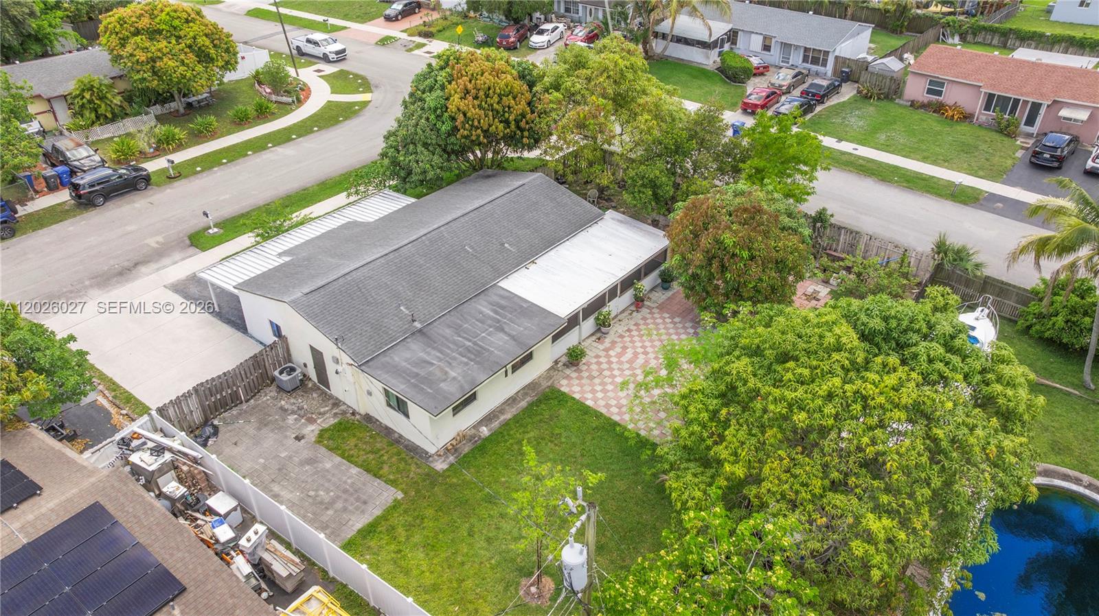 BROADVIEW COUNTRY CLUB - Residential