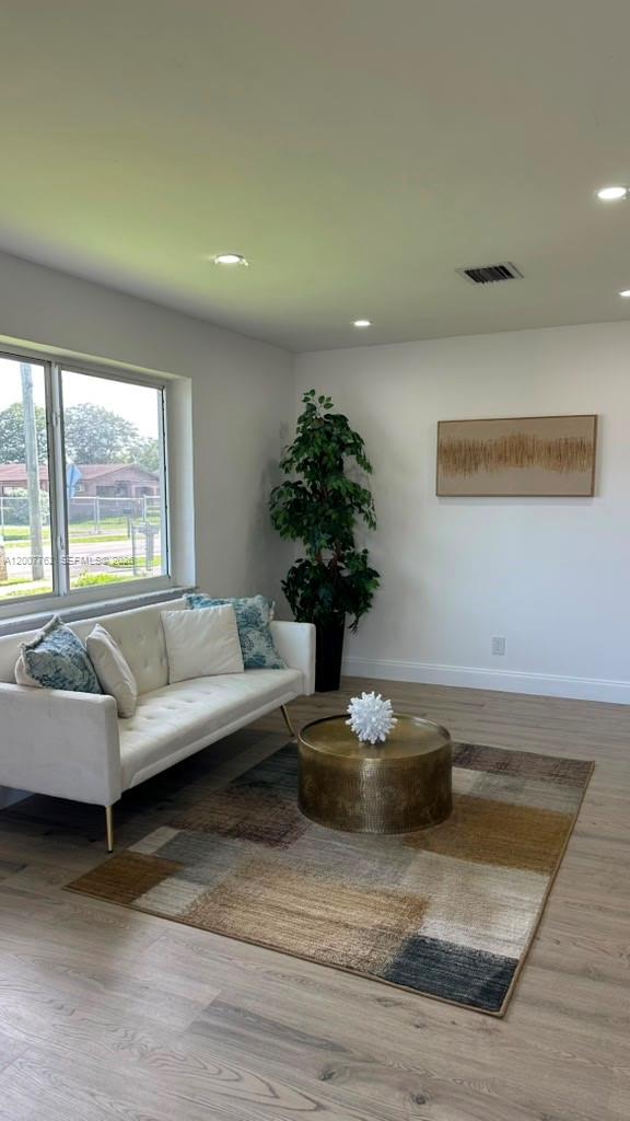 NORTH WEST LAUDERDALE - Residential