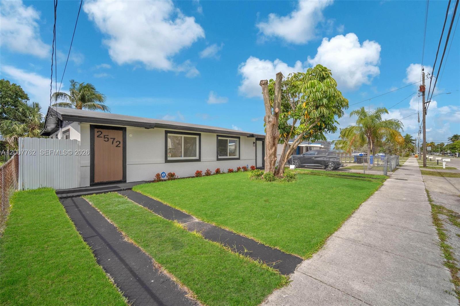 NORTH WEST LAUDERDALE - Residential