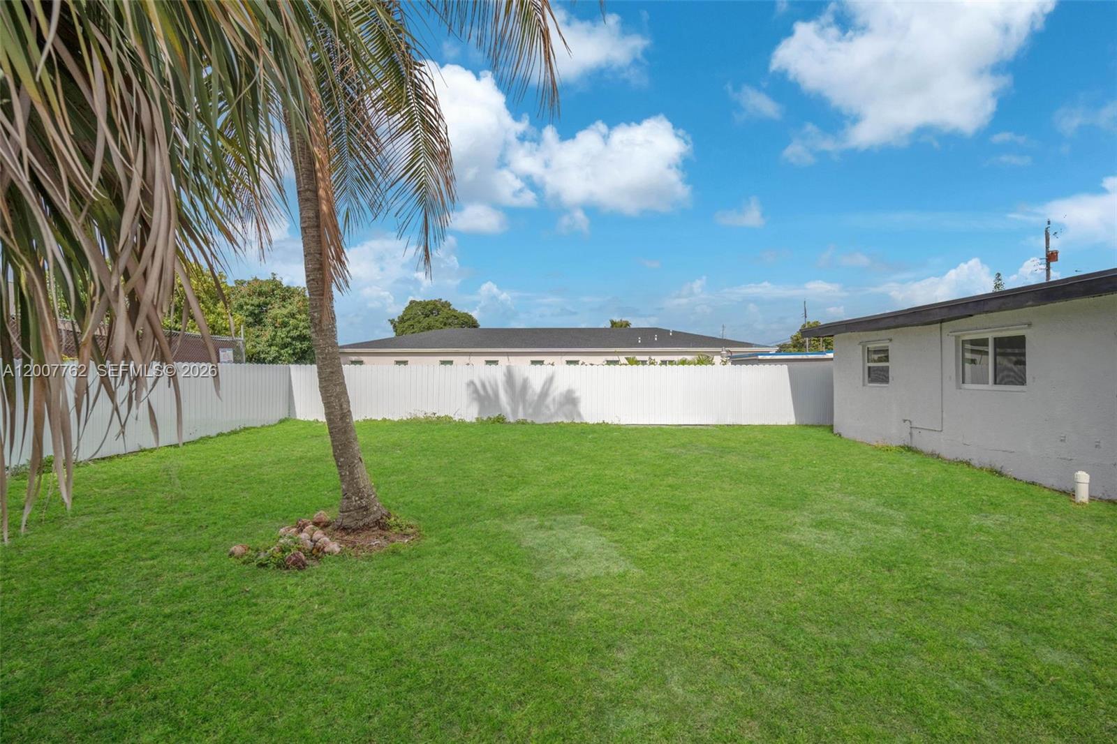 NORTH WEST LAUDERDALE - Residential