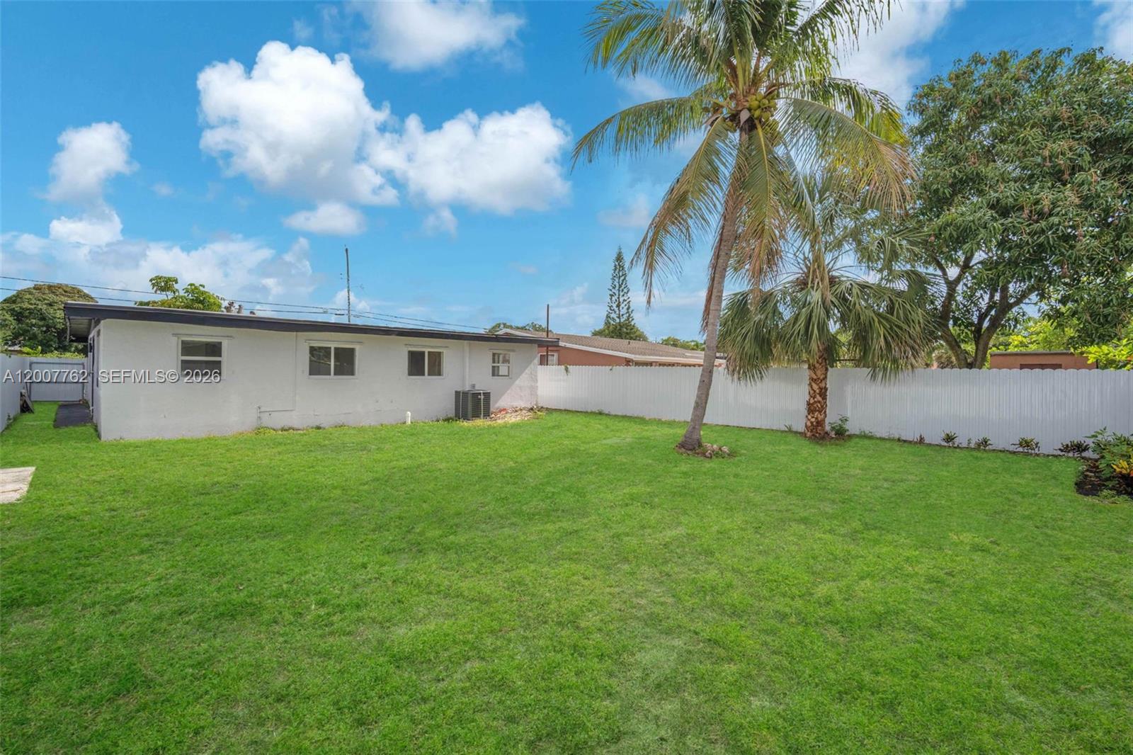 NORTH WEST LAUDERDALE - Residential
