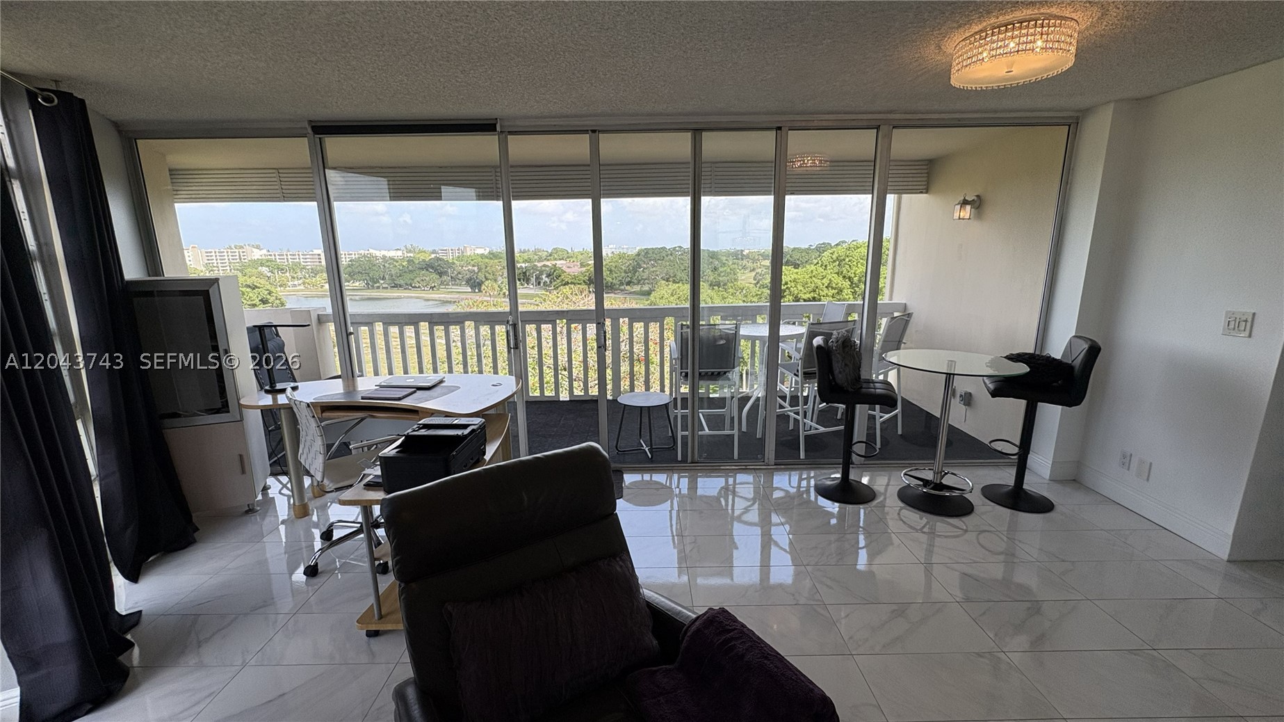 ENVIRON I CONDO 9 - Residential