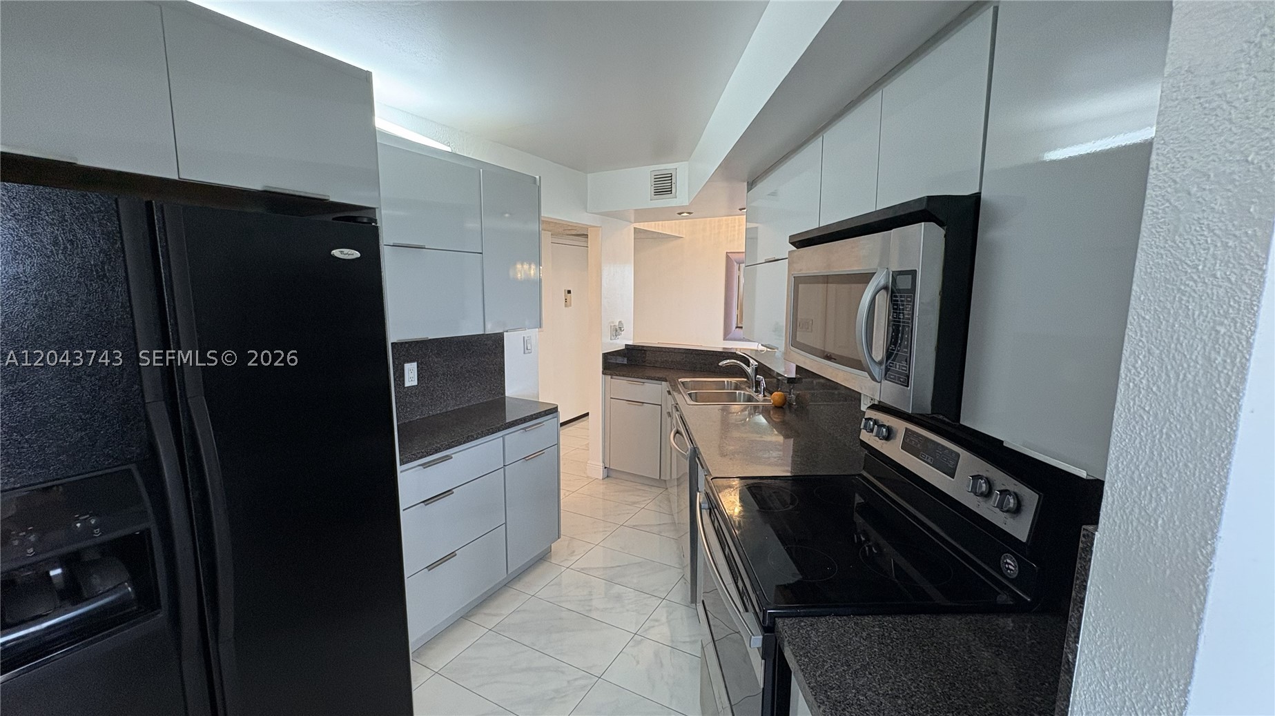 ENVIRON I CONDO 9 - Residential