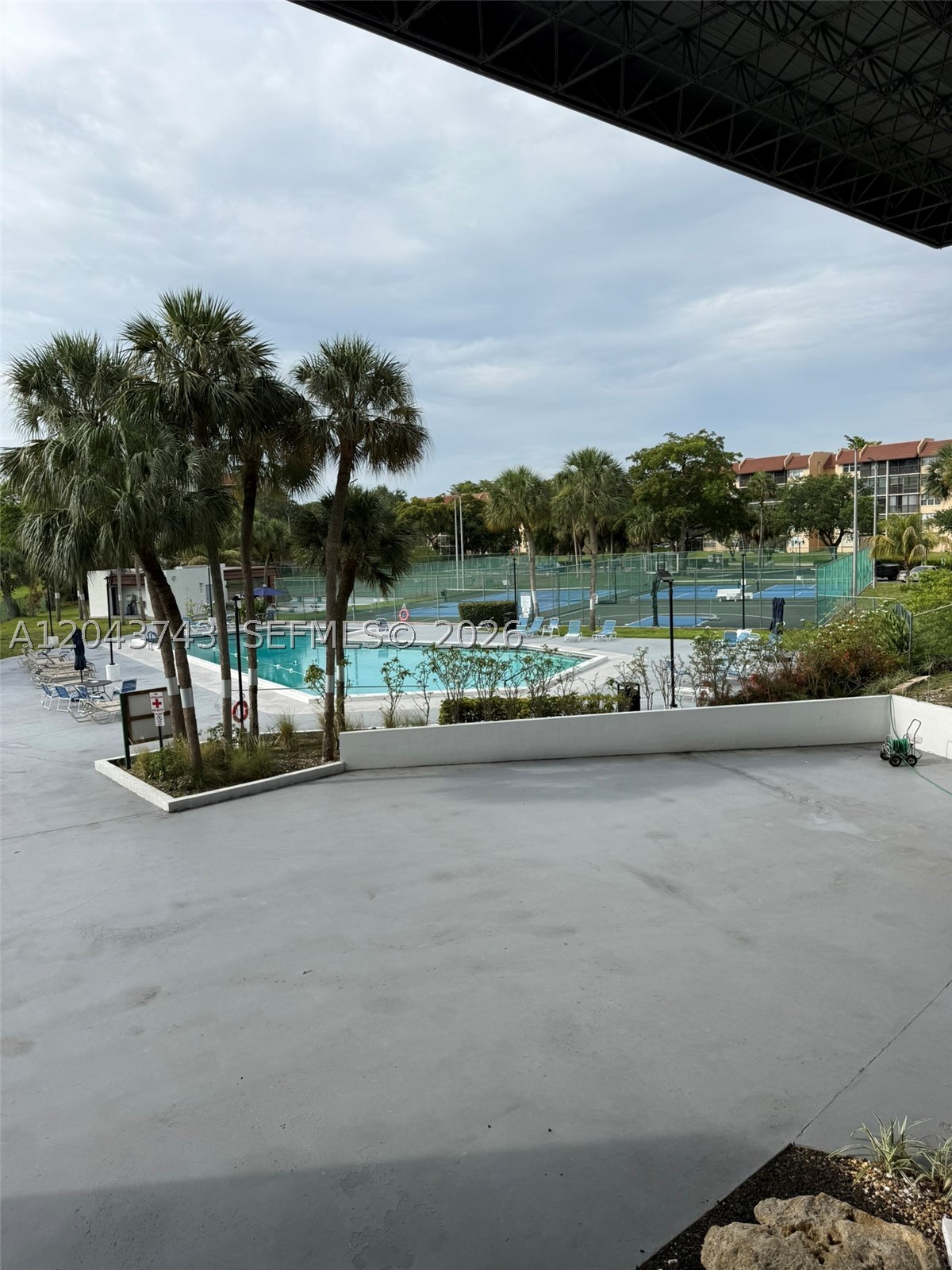 ENVIRON I CONDO 9 - Residential