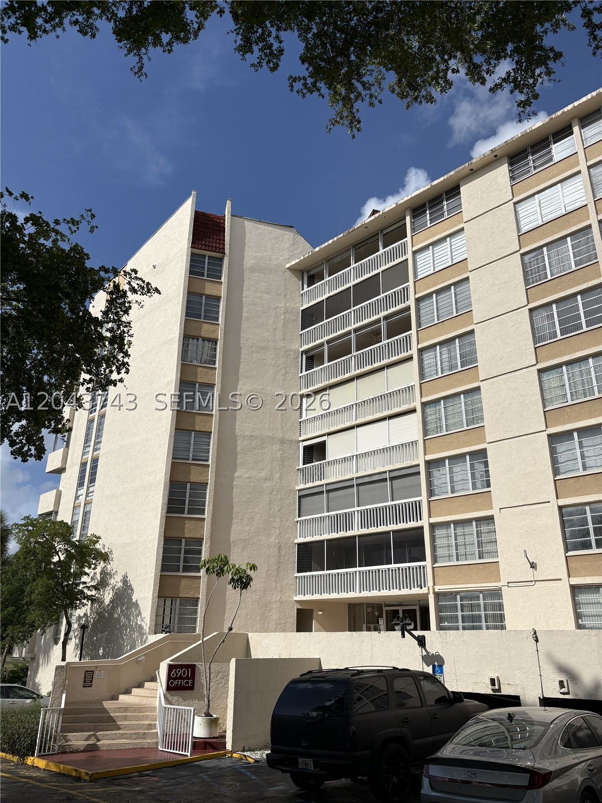 ENVIRON I CONDO 9 - Residential