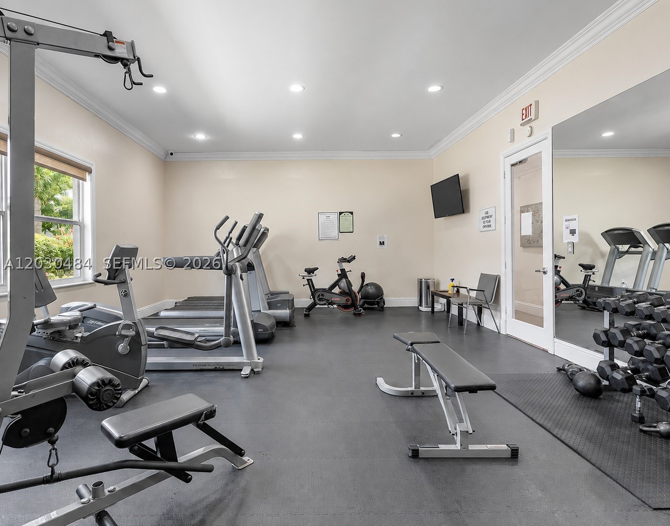 TOWNHOUSES OF VENETIAN PA - Residential
