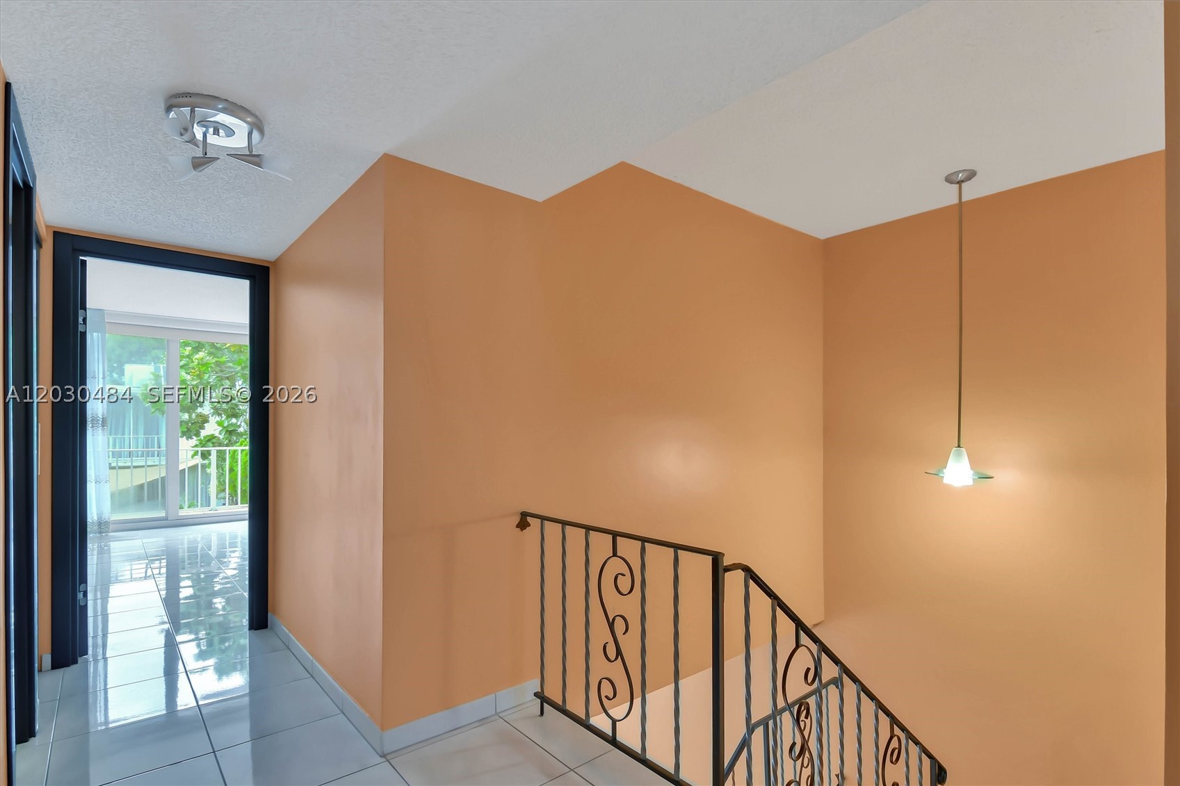 TOWNHOUSES OF VENETIAN PA - Residential