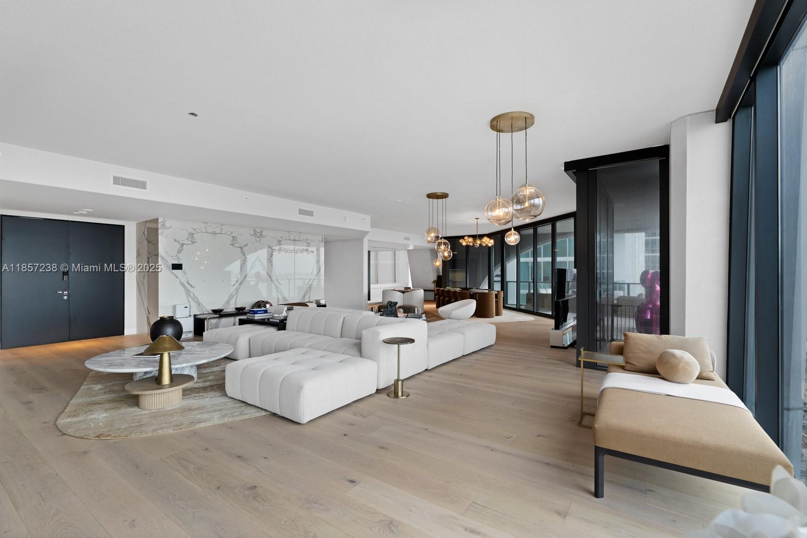 ONE THOUSAND MUSEUM CONDO - Residential