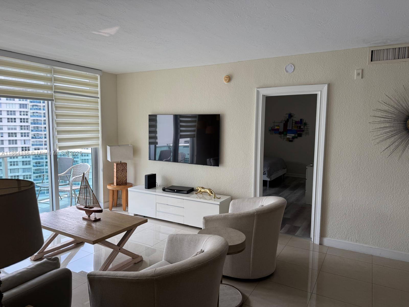 TIDES ON HOLLYWOOD BEACH - Residential