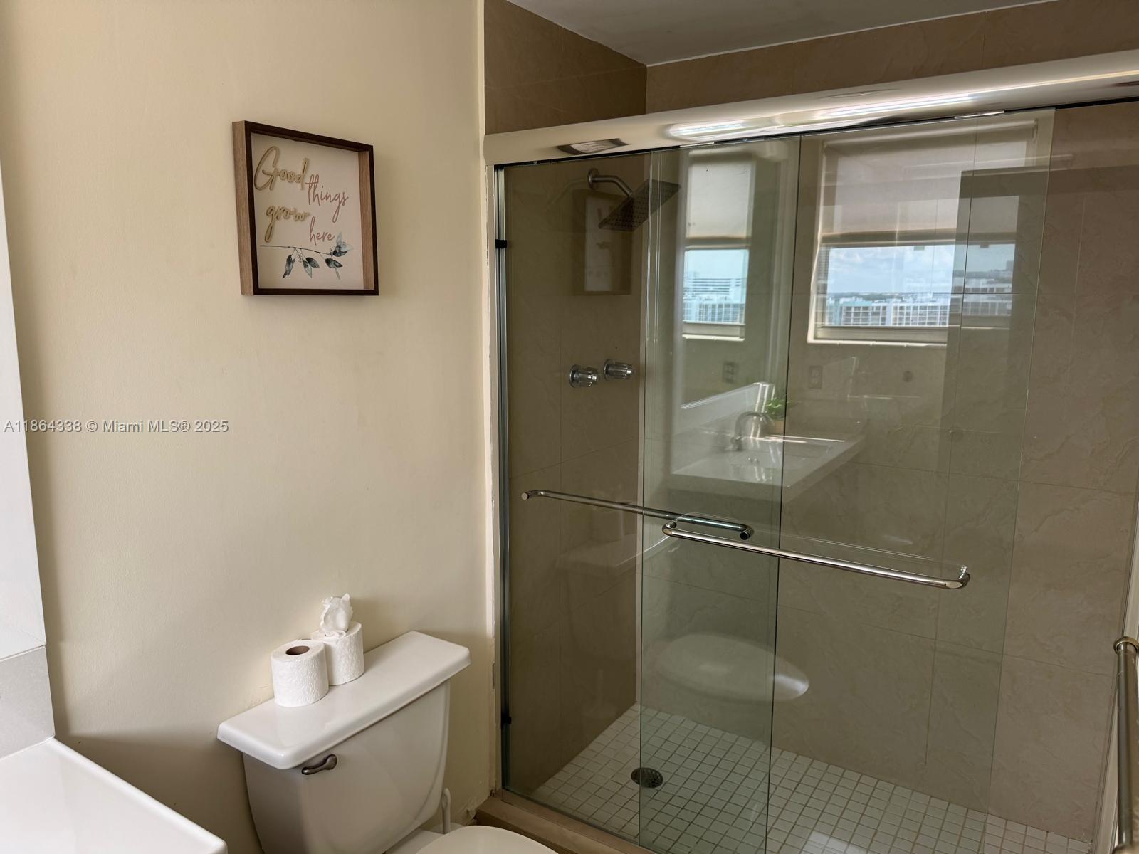TIDES ON HOLLYWOOD BEACH - Residential