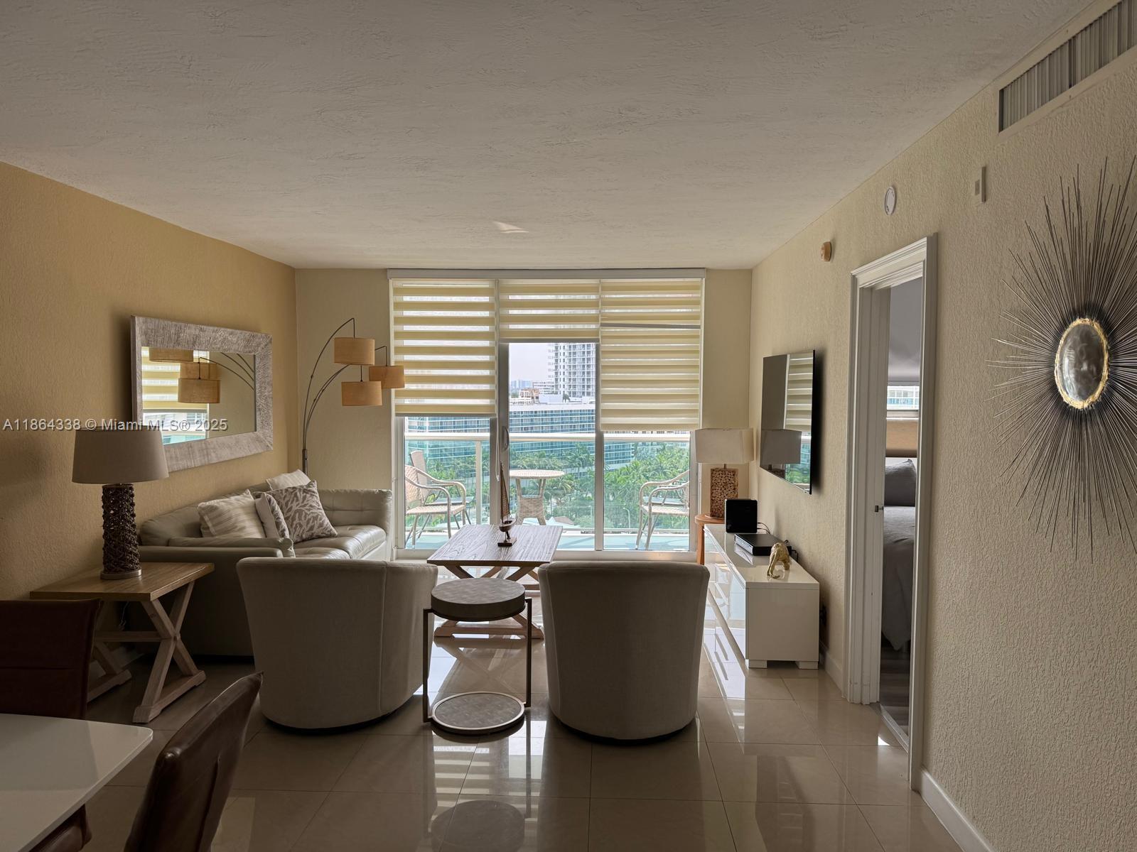 TIDES ON HOLLYWOOD BEACH - Residential
