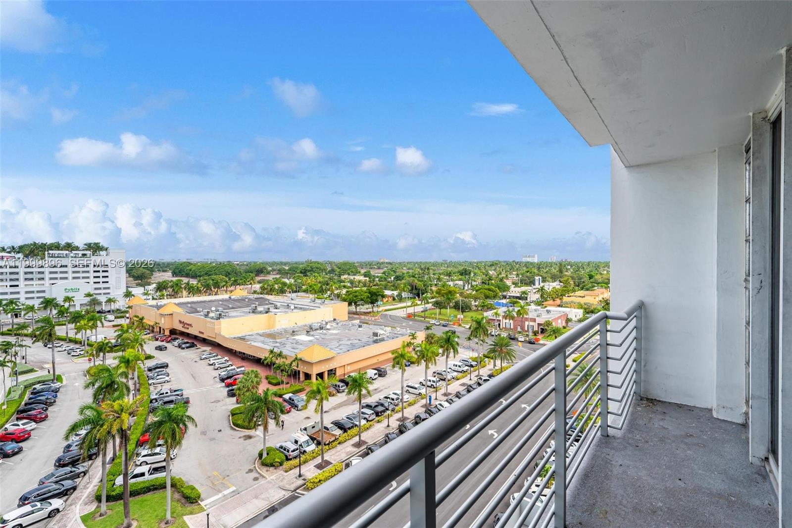 HOME TOWER CONDO - Residential