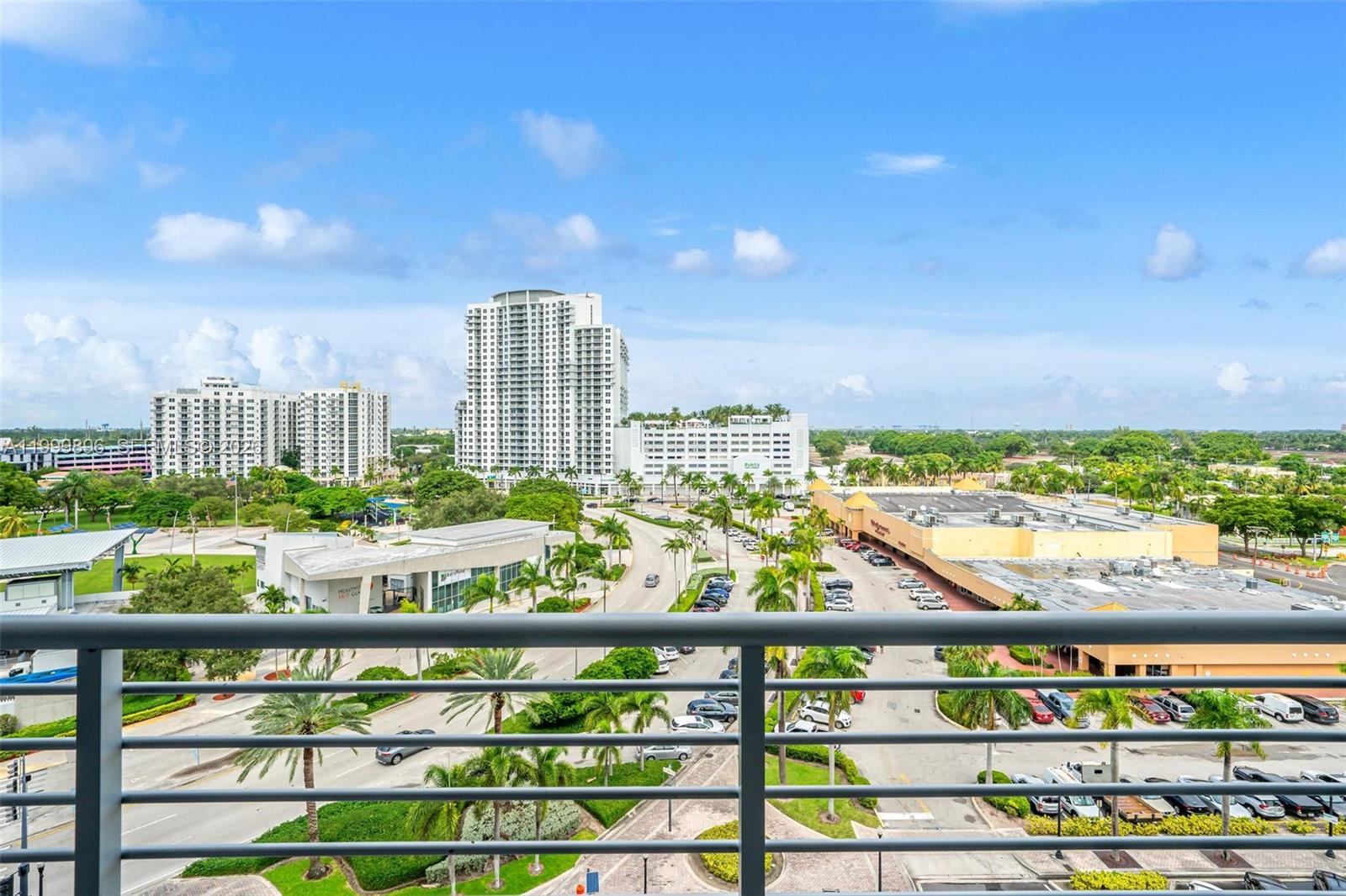 HOME TOWER CONDO - Residential