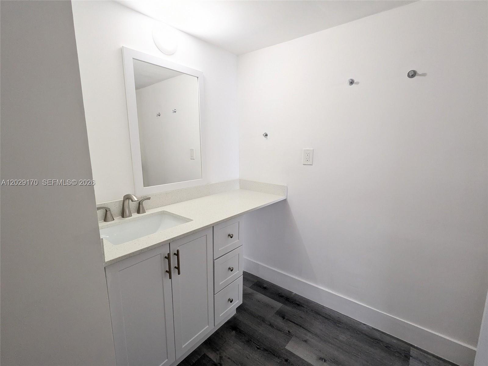 VENETIA CONDO - Residential Lease