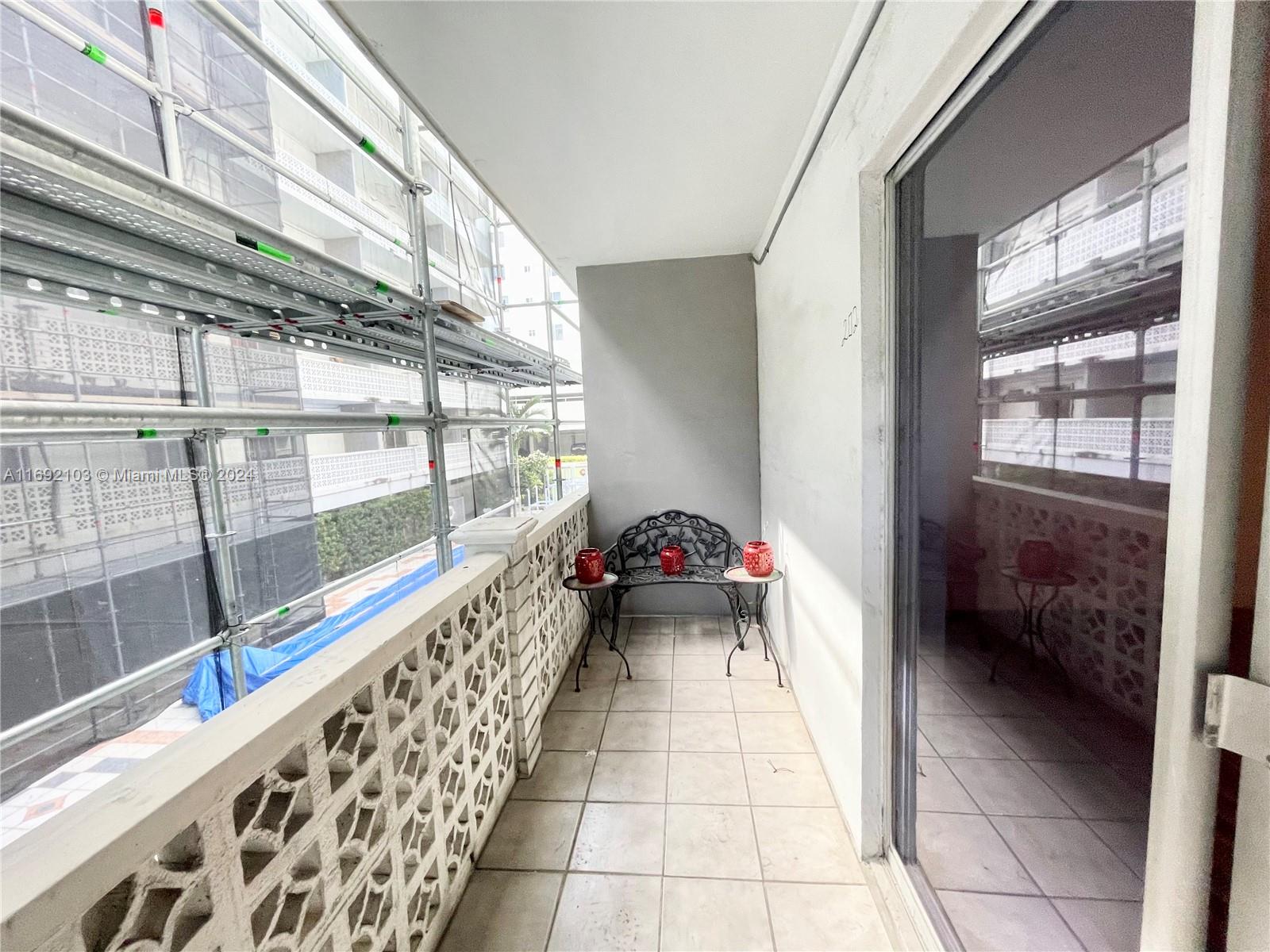 TWIN TOWERS CONDO - Residential