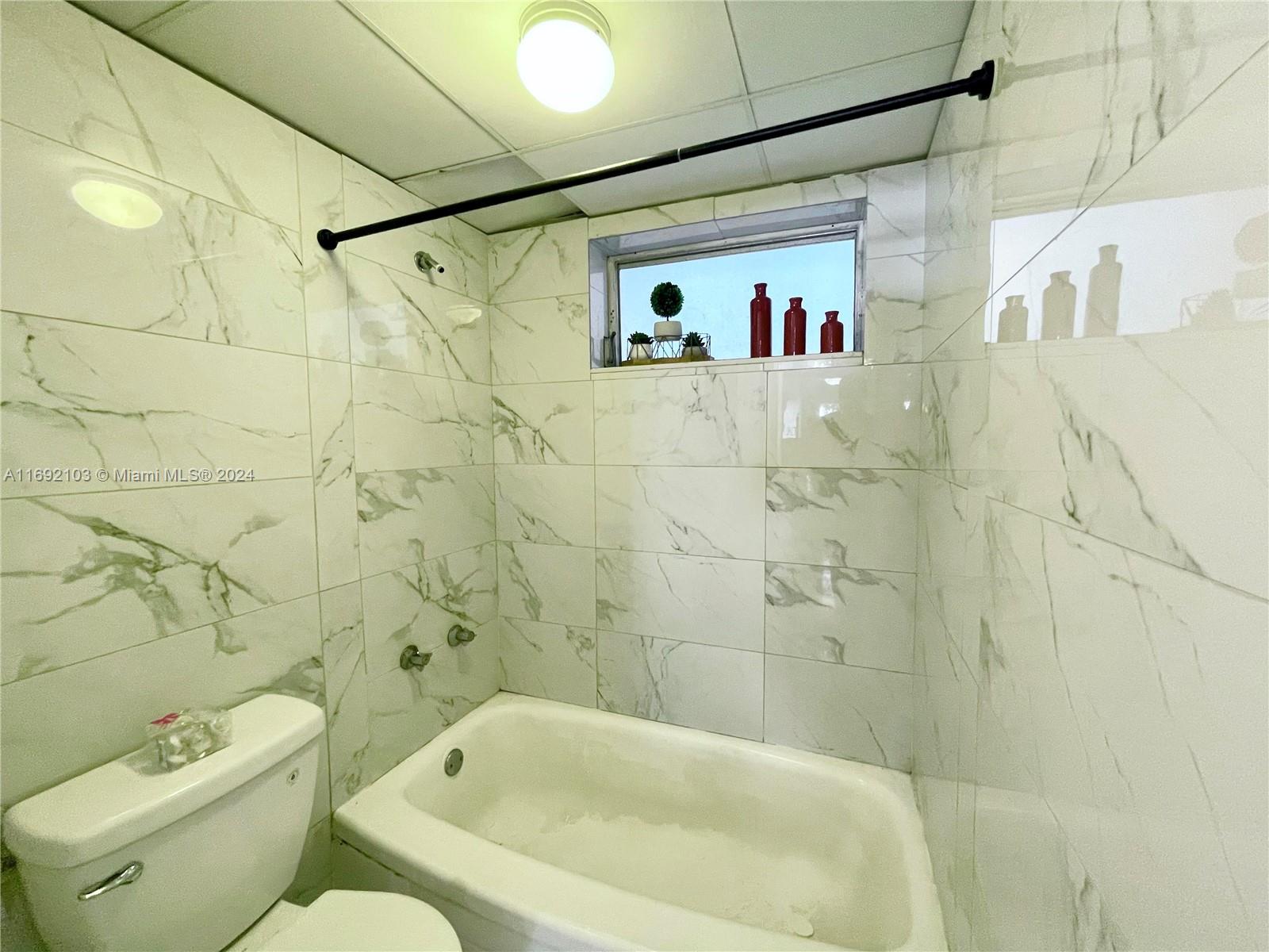 TWIN TOWERS CONDO - Residential