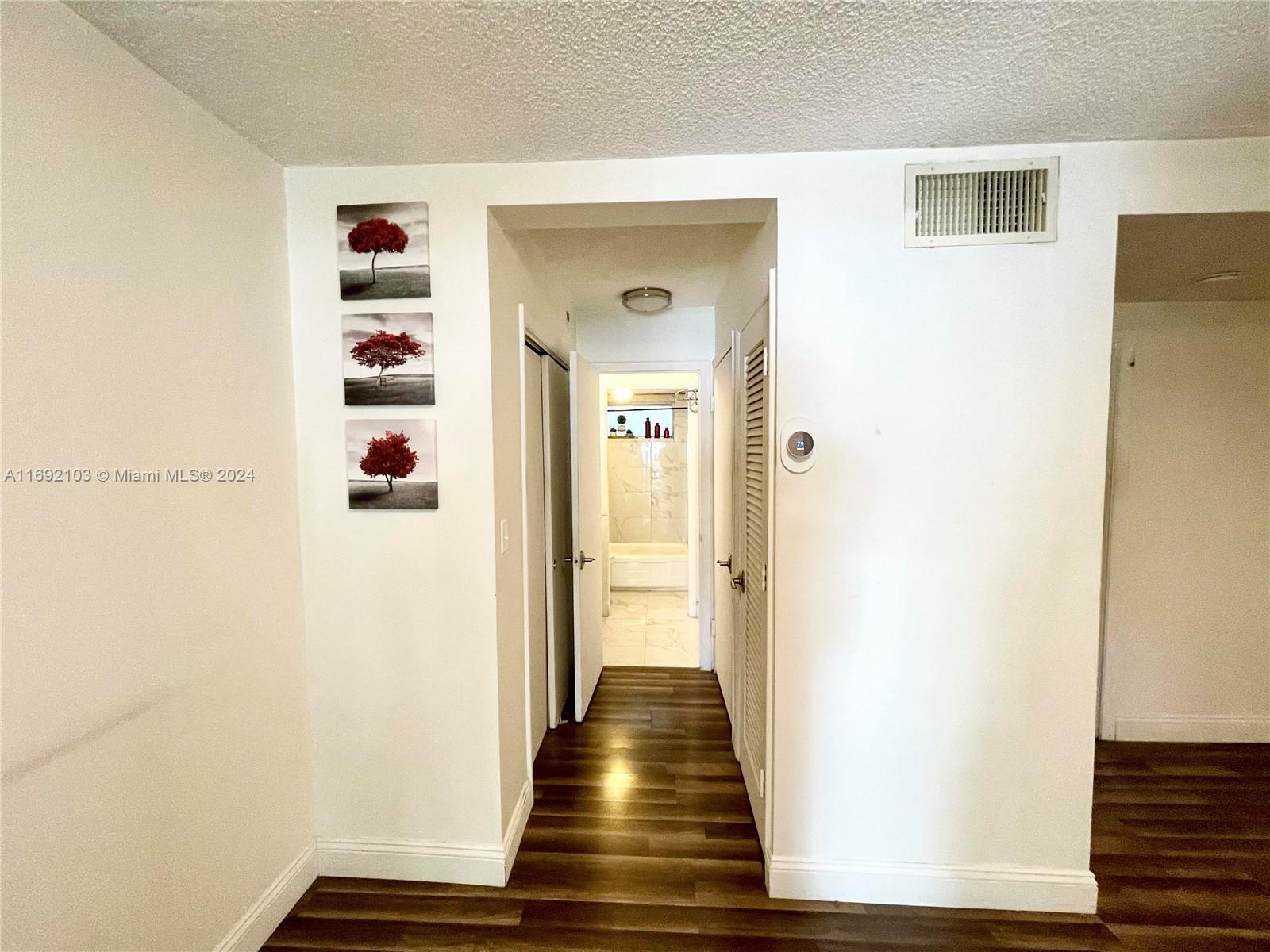 TWIN TOWERS CONDO - Residential