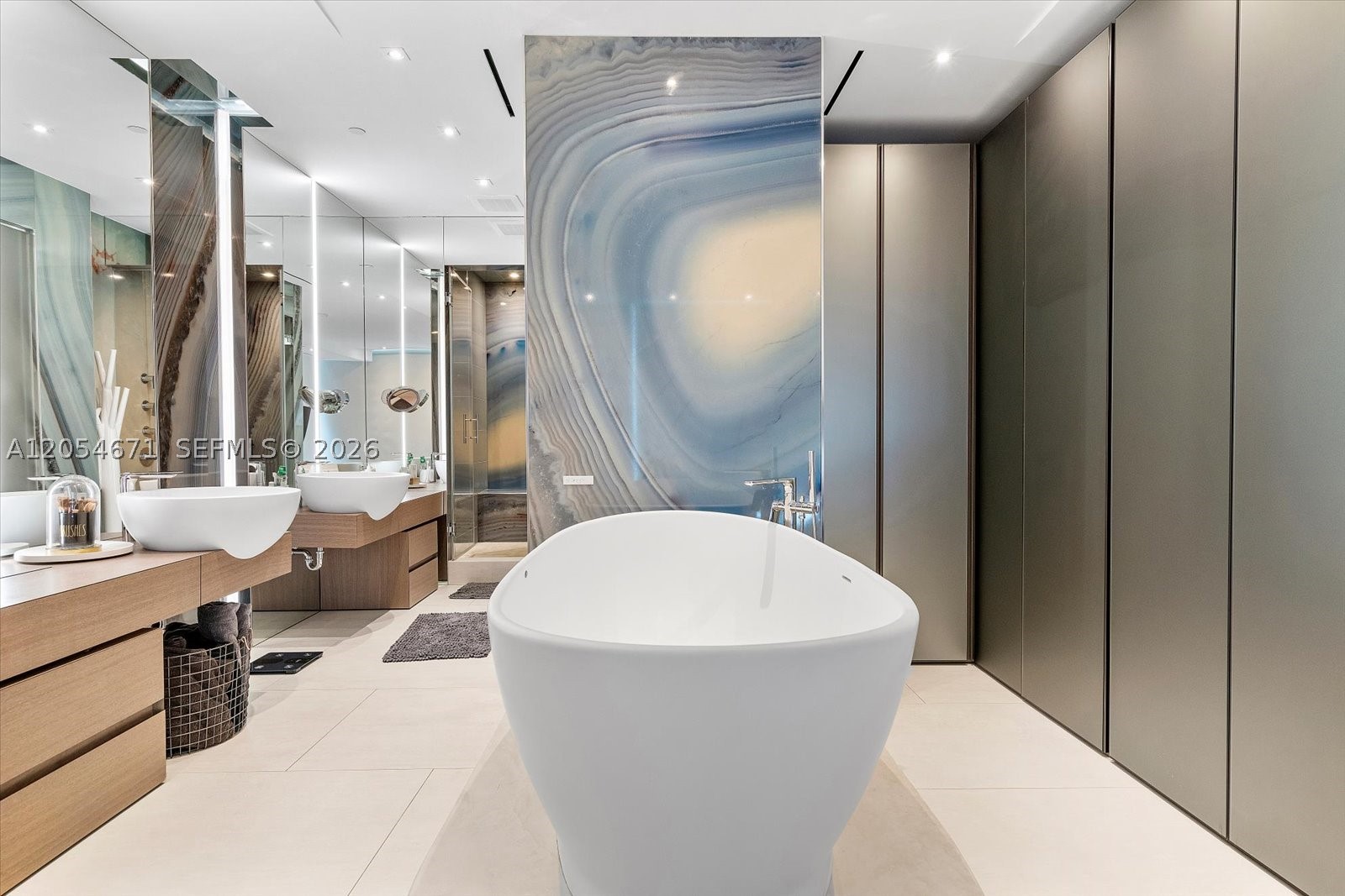 CHATEAU BEACH CONDO - Residential