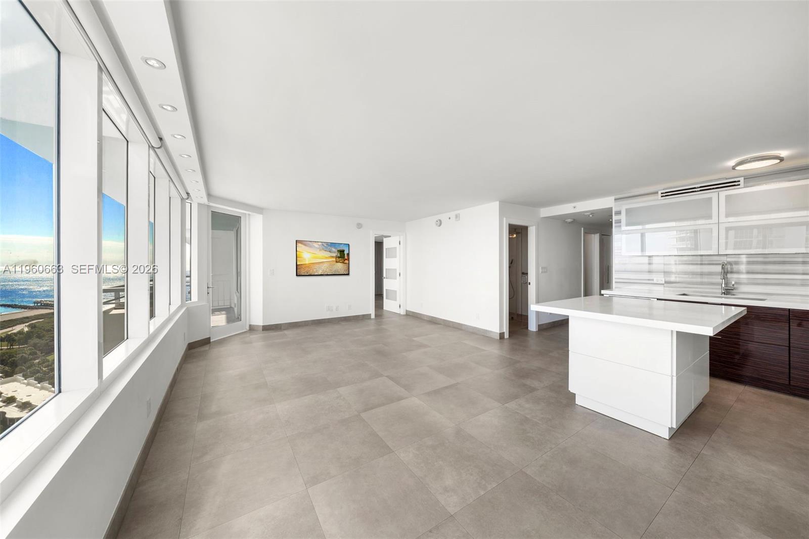 SOUTH POINTE TOWERS CONDO - Residential