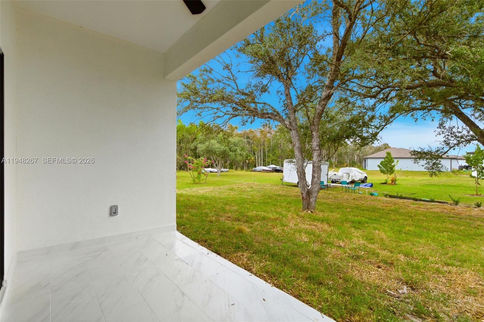 Mirror Lakes - Residential
