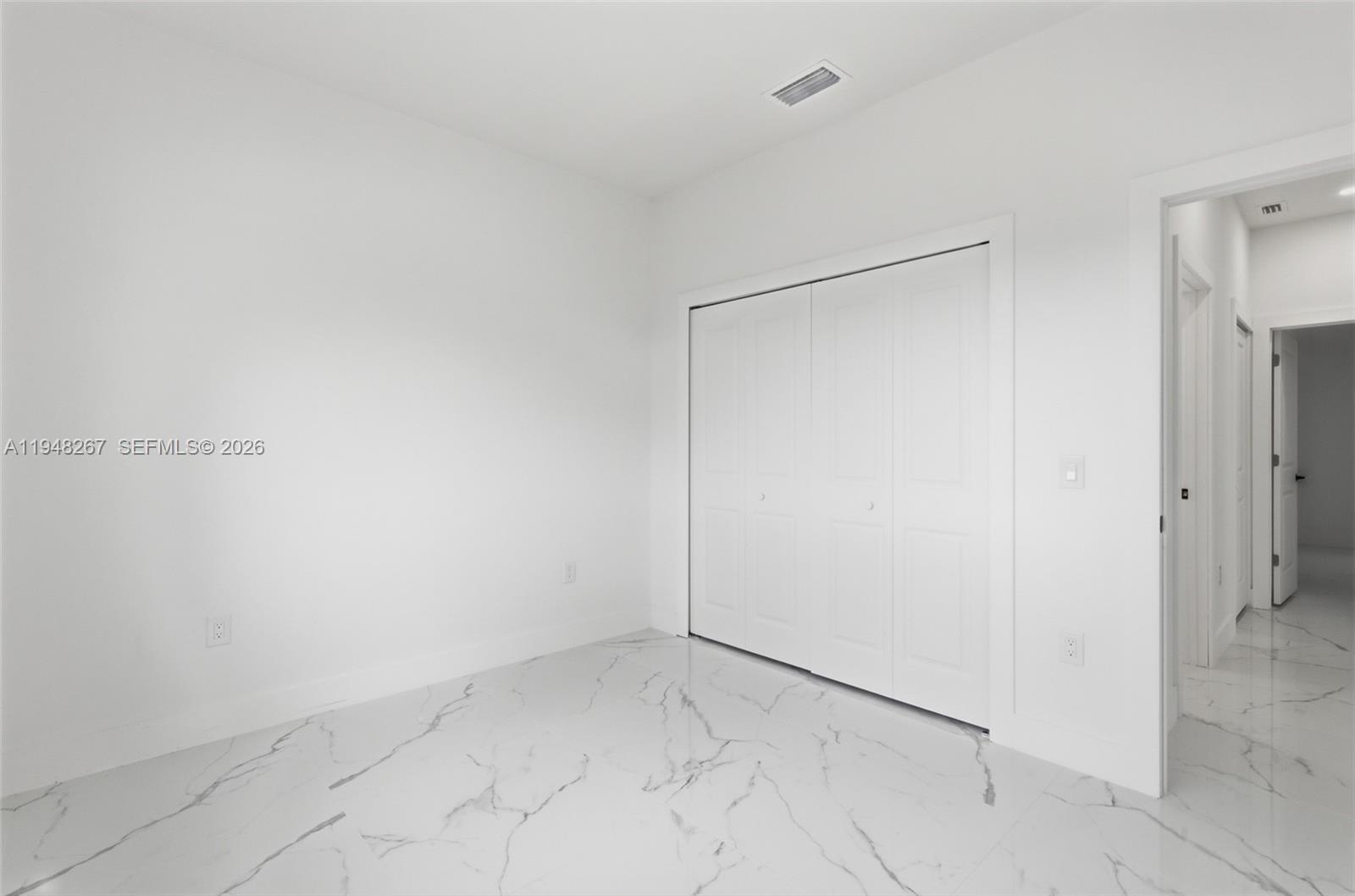 Mirror Lakes - Residential