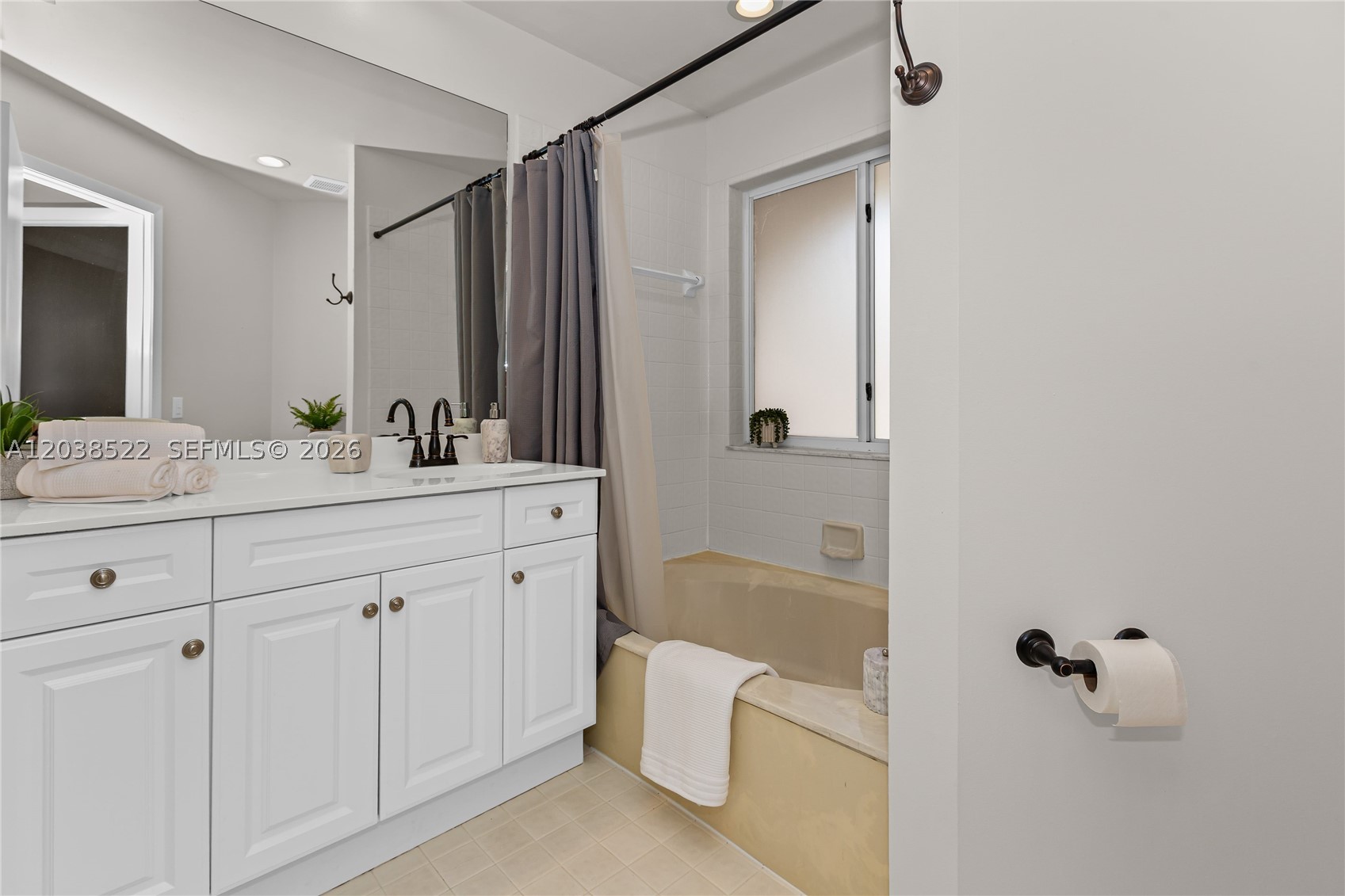 PARC COURT CONDO - Residential