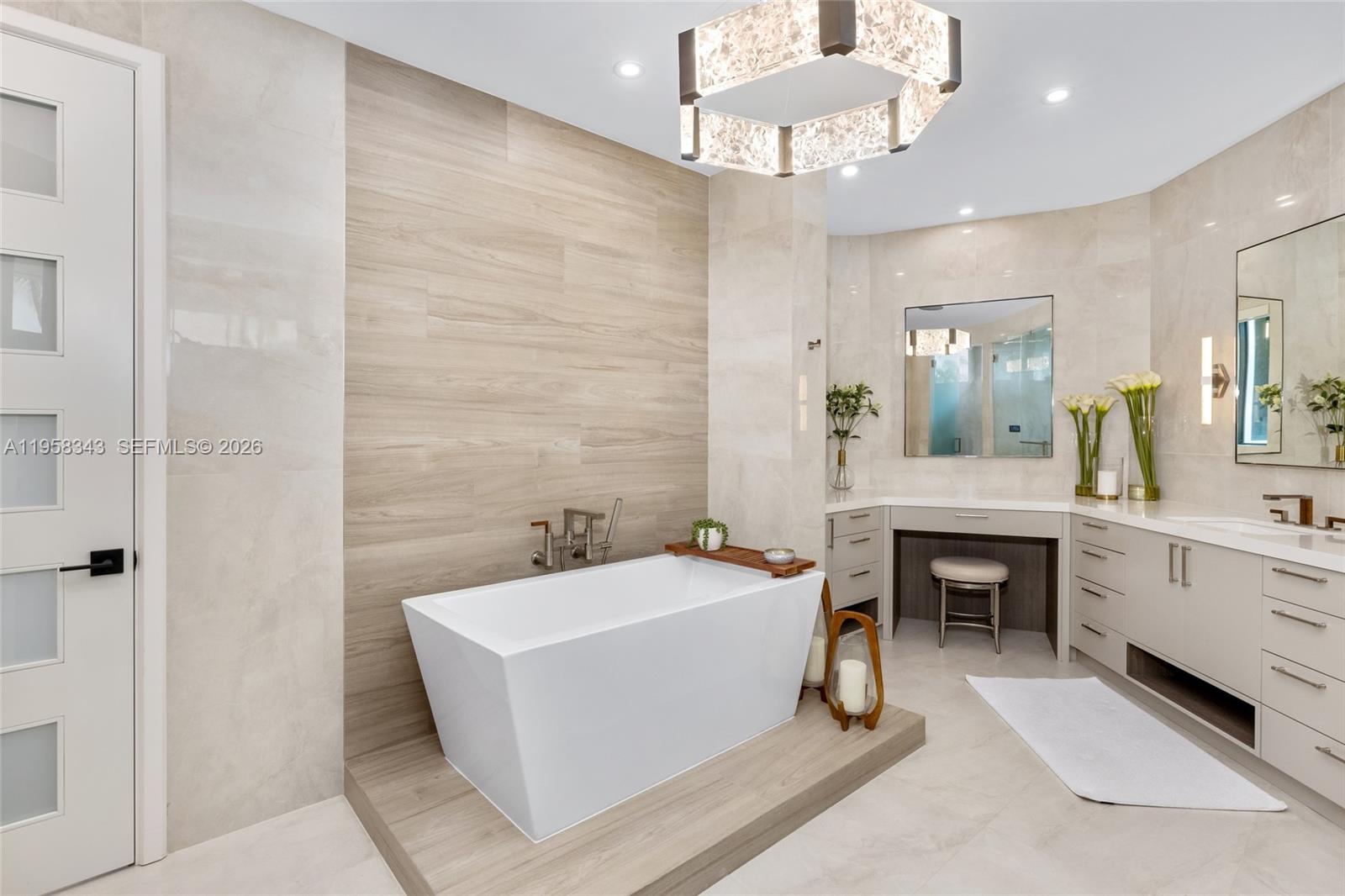 WINDMILL RANCH ESTATES - Residential