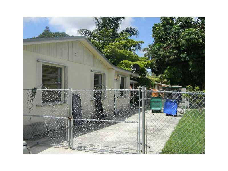 CAROL CITY GARDENS - Residential