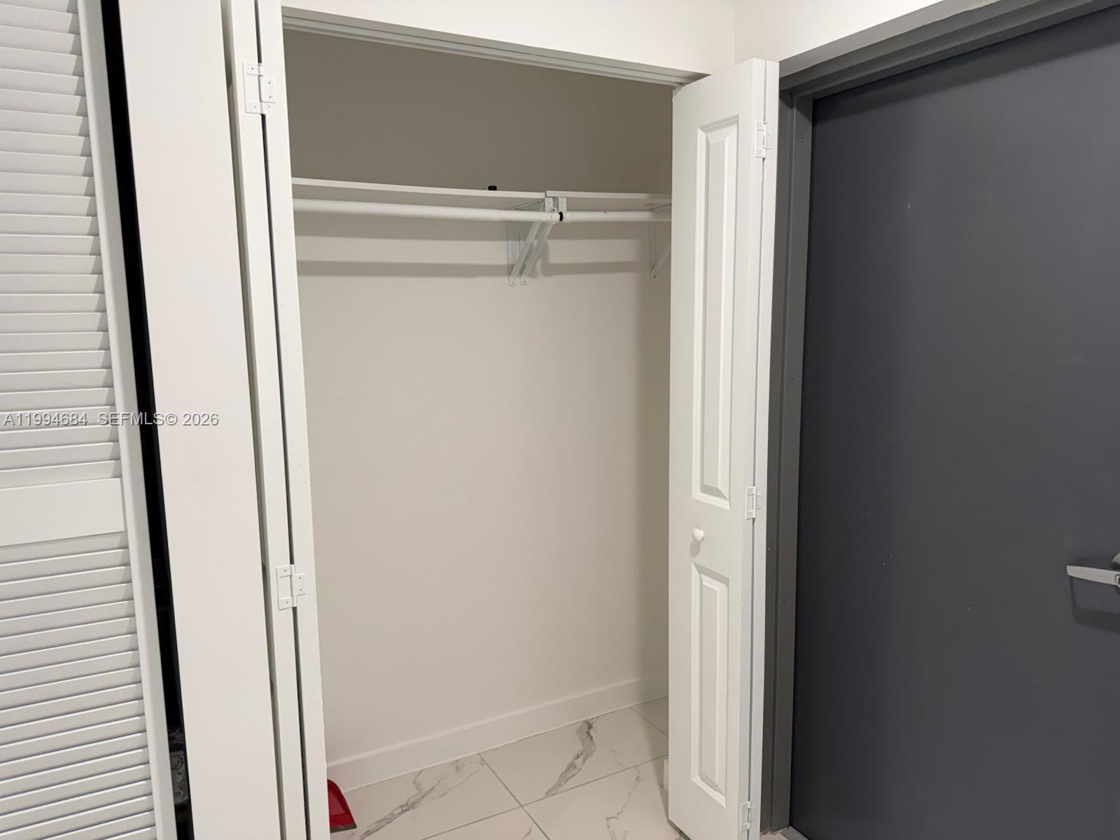 CITY OF MIAMI SOUTH - Residential Lease