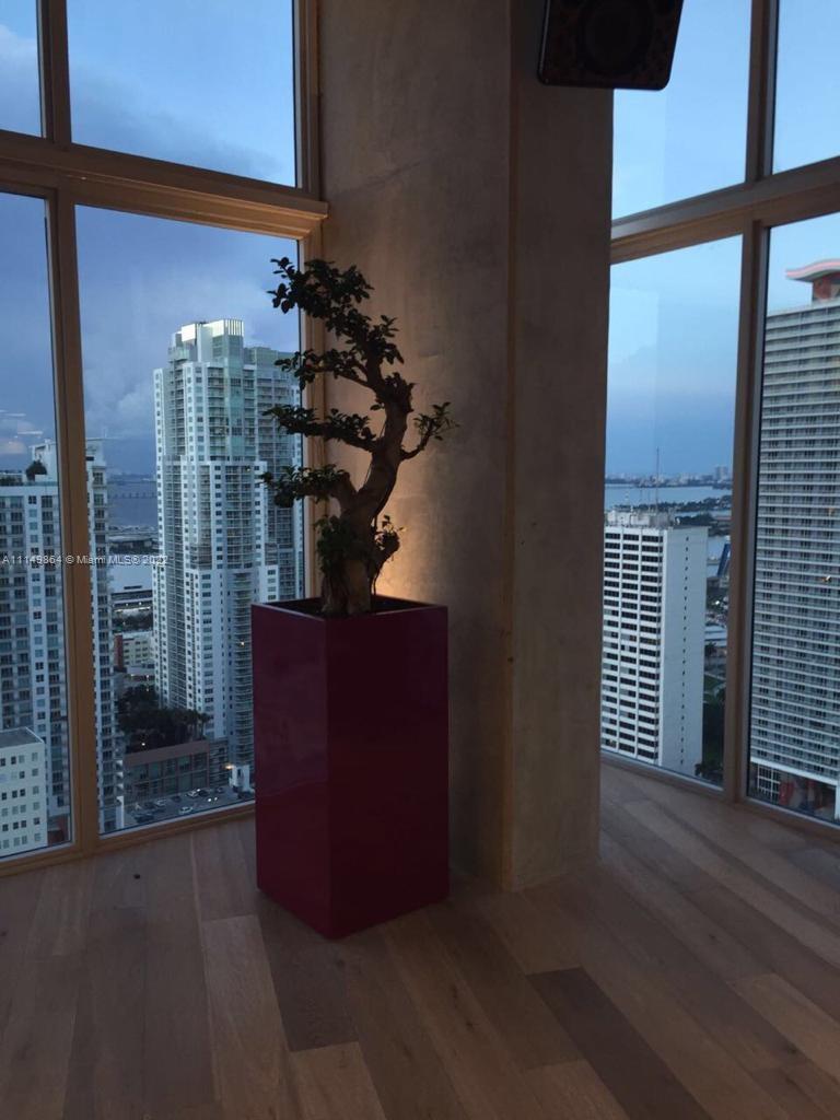 CENTRO CONDO - Residential