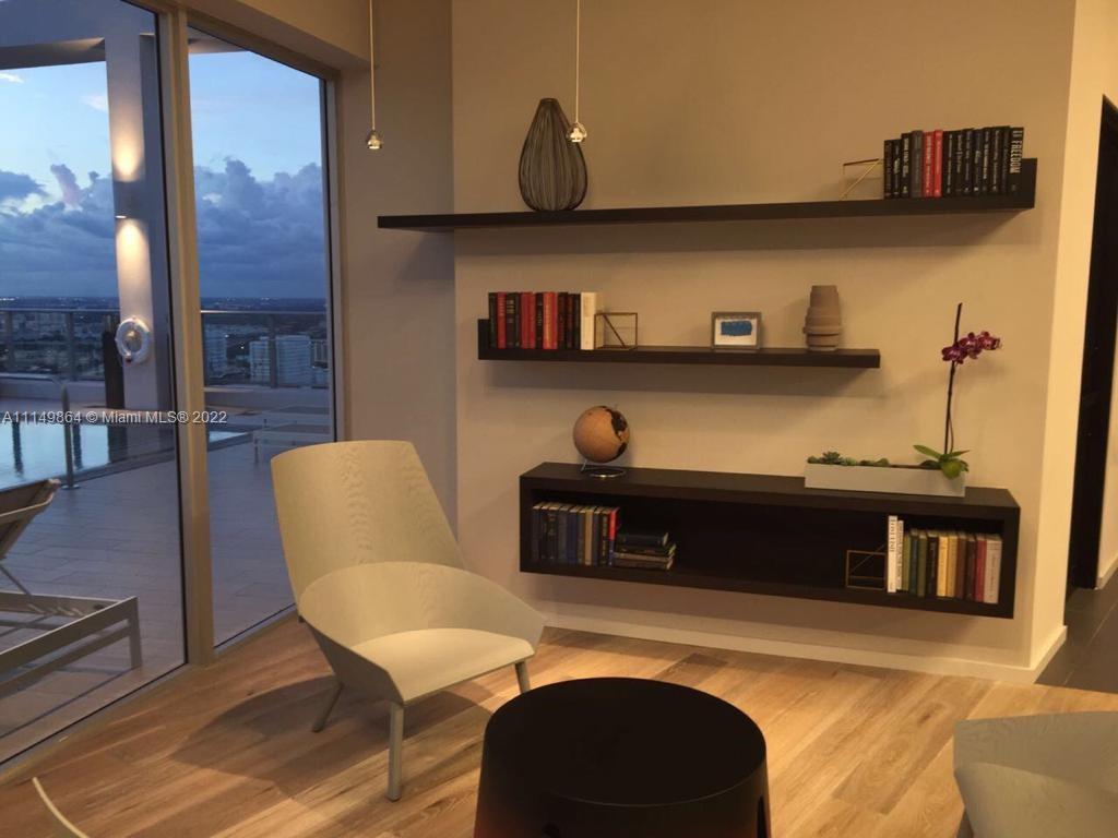 CENTRO CONDO - Residential