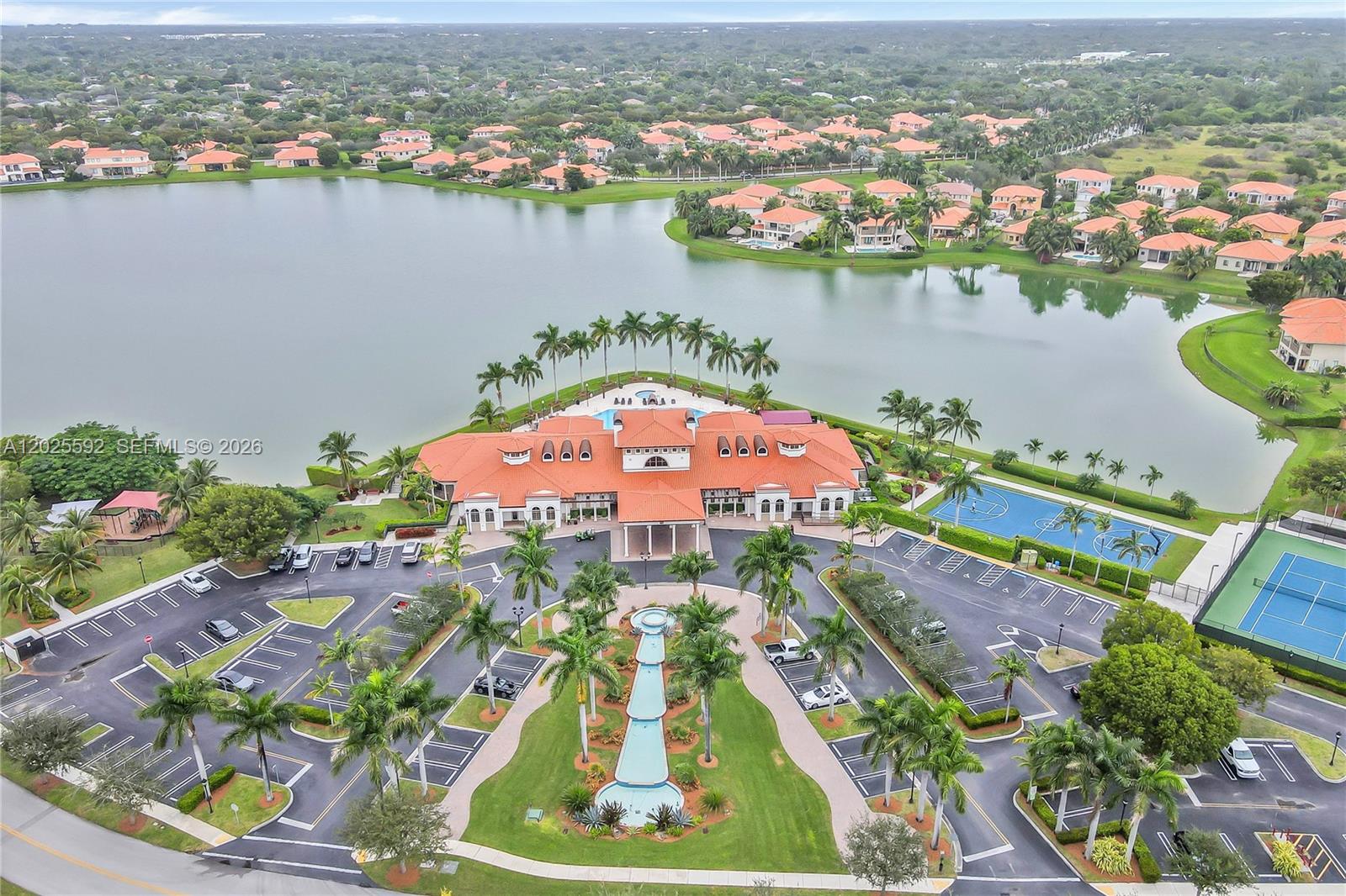 CUTLER CAY - Residential