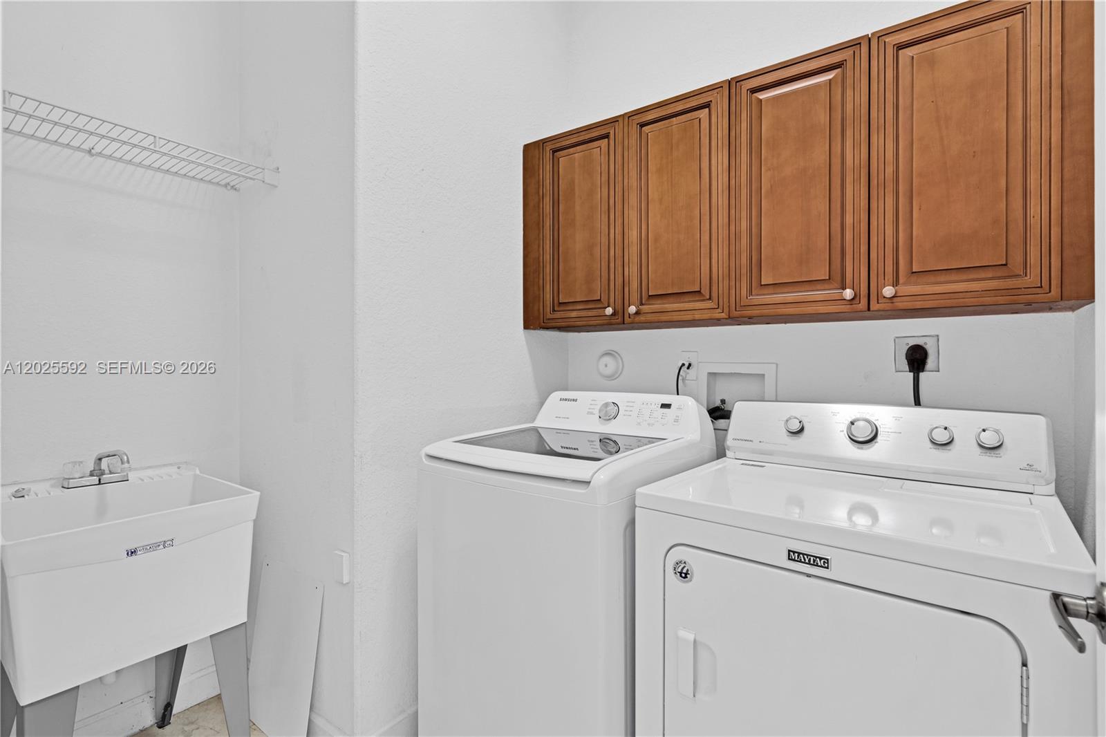 CUTLER CAY - Residential