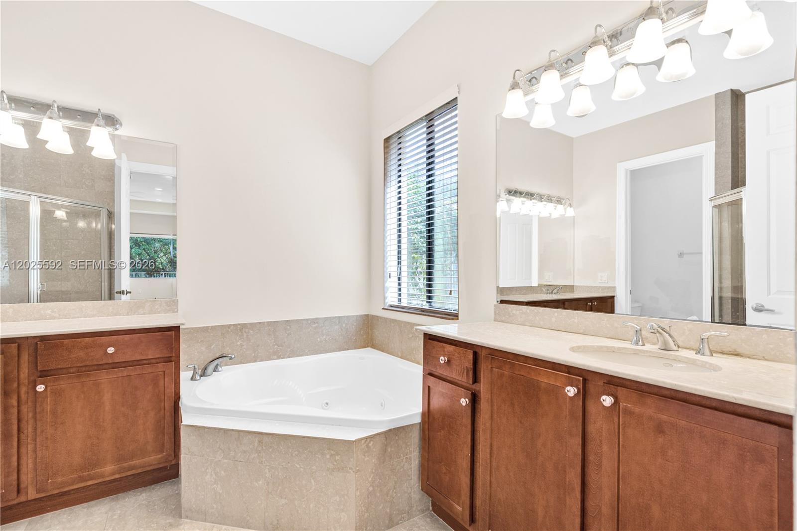 CUTLER CAY - Residential