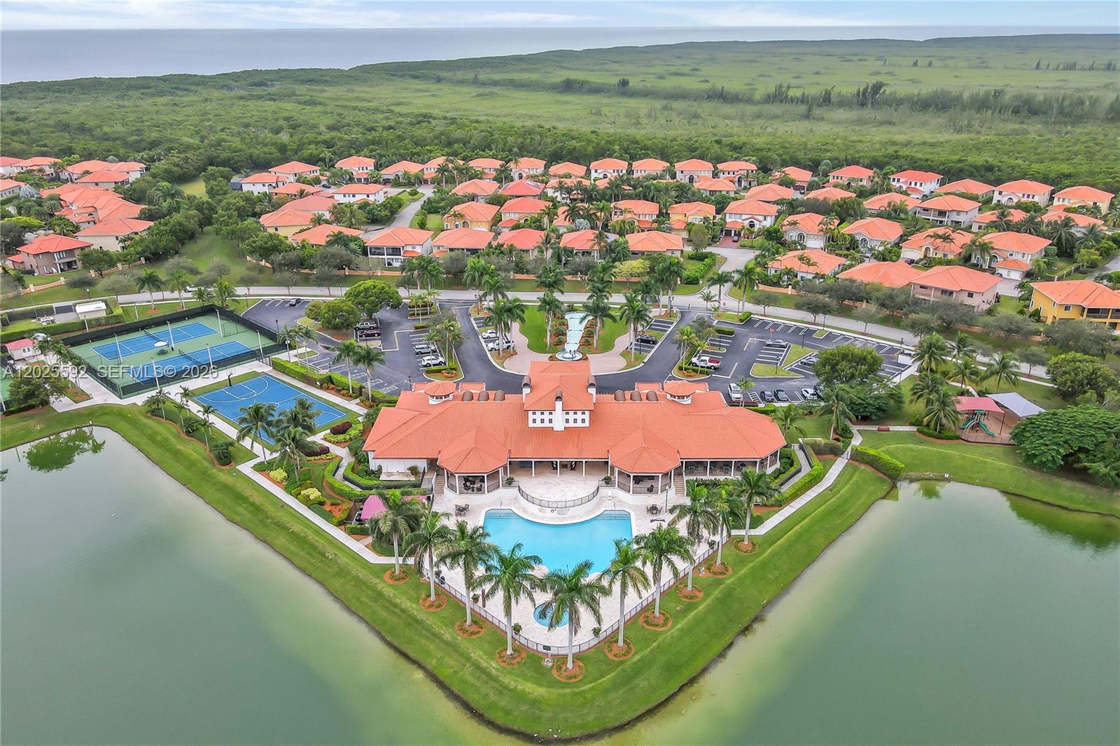 CUTLER CAY - Residential