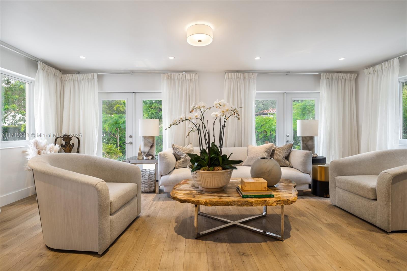 GRANADA GROVES - Residential
