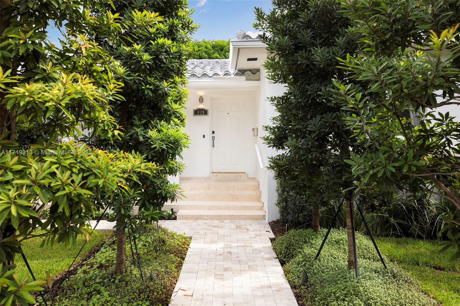 GRANADA GROVES - Residential