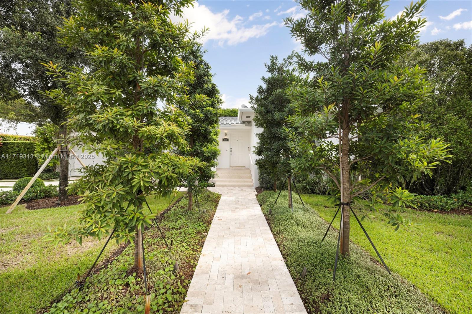 GRANADA GROVES - Residential