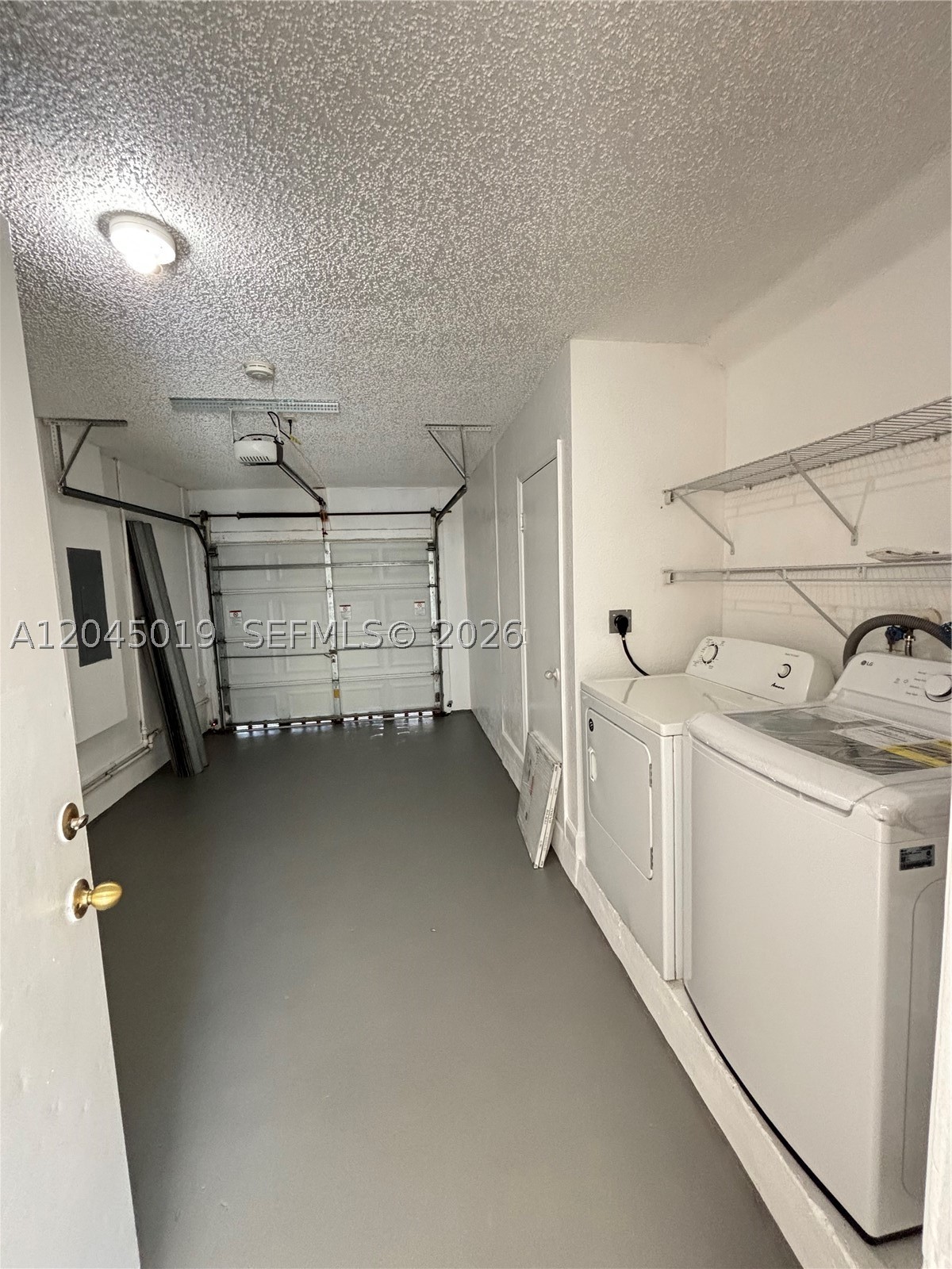 LAKES BY THE BAY SEC 12 - Residential Lease