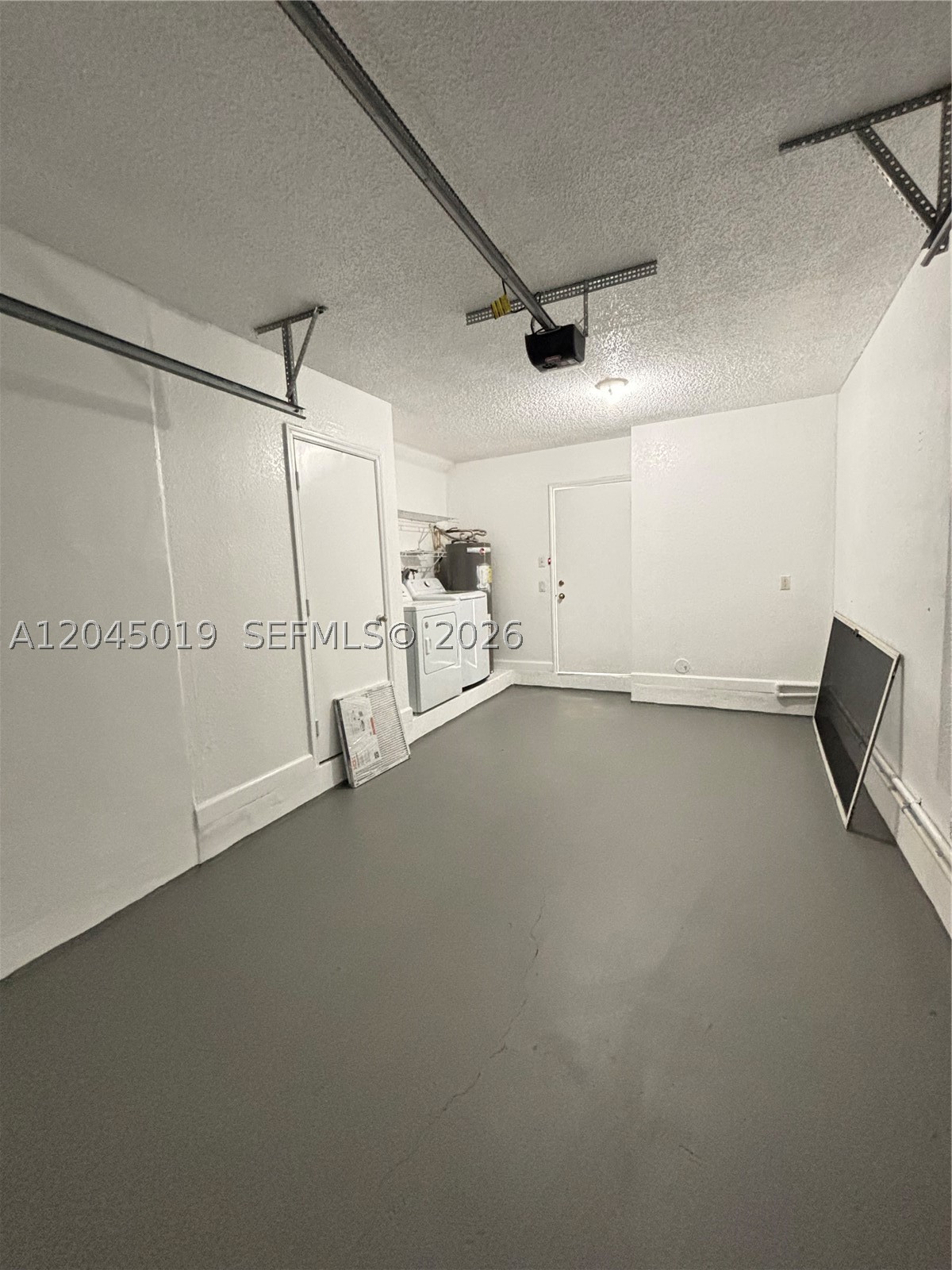 LAKES BY THE BAY SEC 12 - Residential Lease