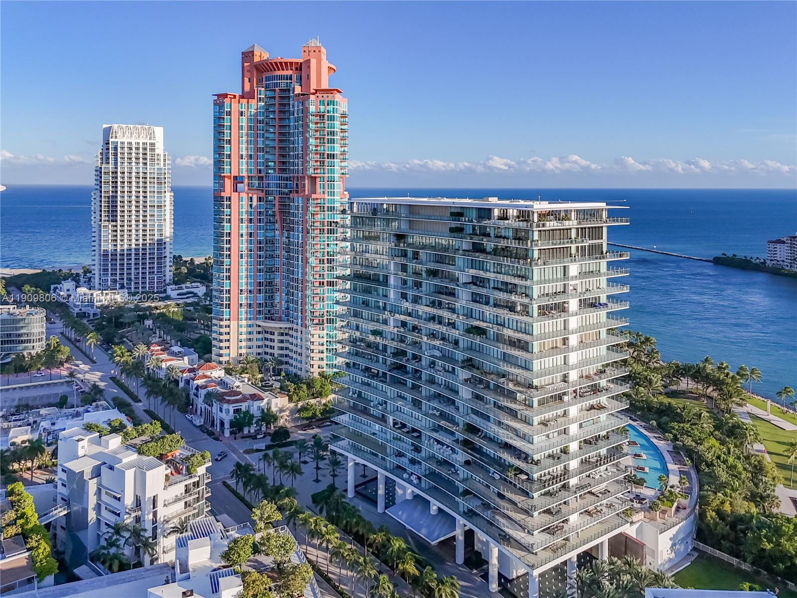 APOGEE CONDO - Residential