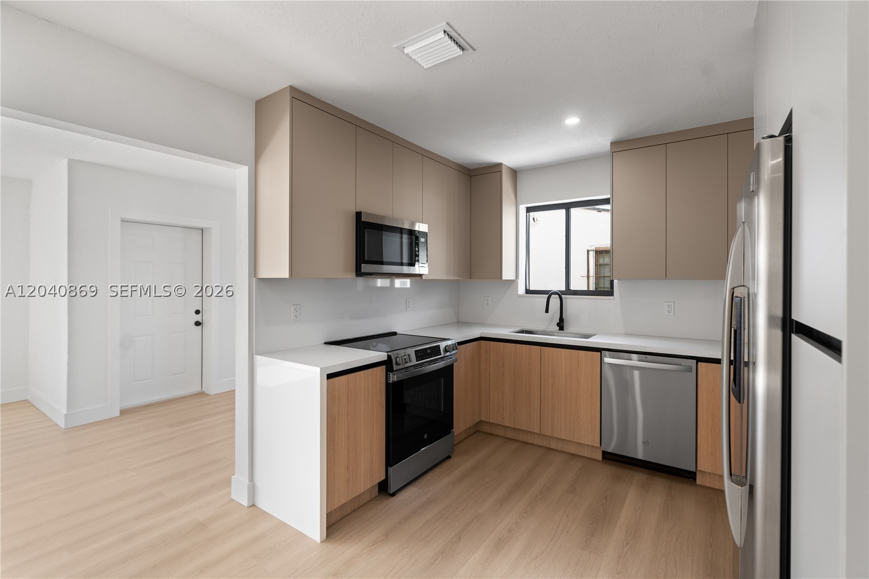 PALM ESTATES - Residential
