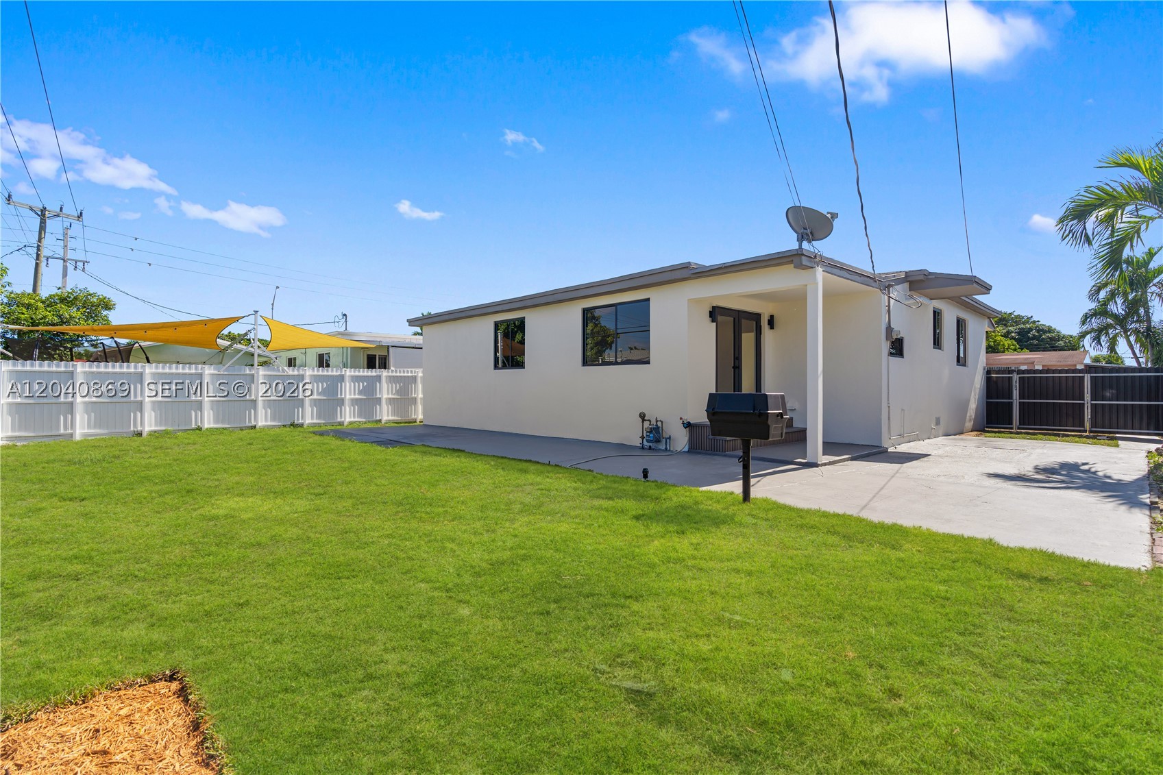 PALM ESTATES - Residential